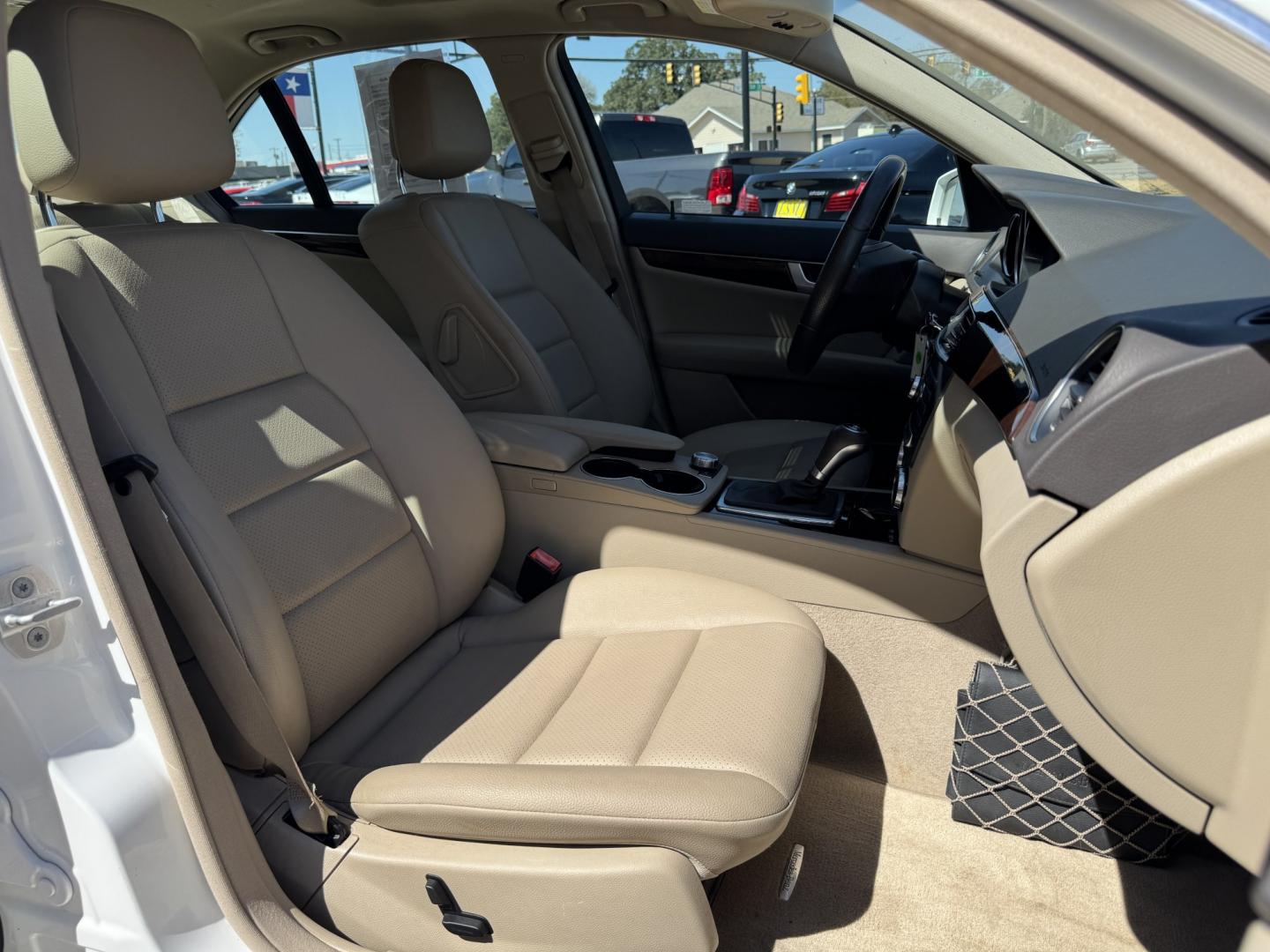 2013 WHITE MERCEDES-BENZ C-CLASS C250 (WDDGF4HB9DA) , located at 5900 E. Lancaster Ave., Fort Worth, TX, 76112, (817) 457-5456, 0.000000, 0.000000- Photo#20