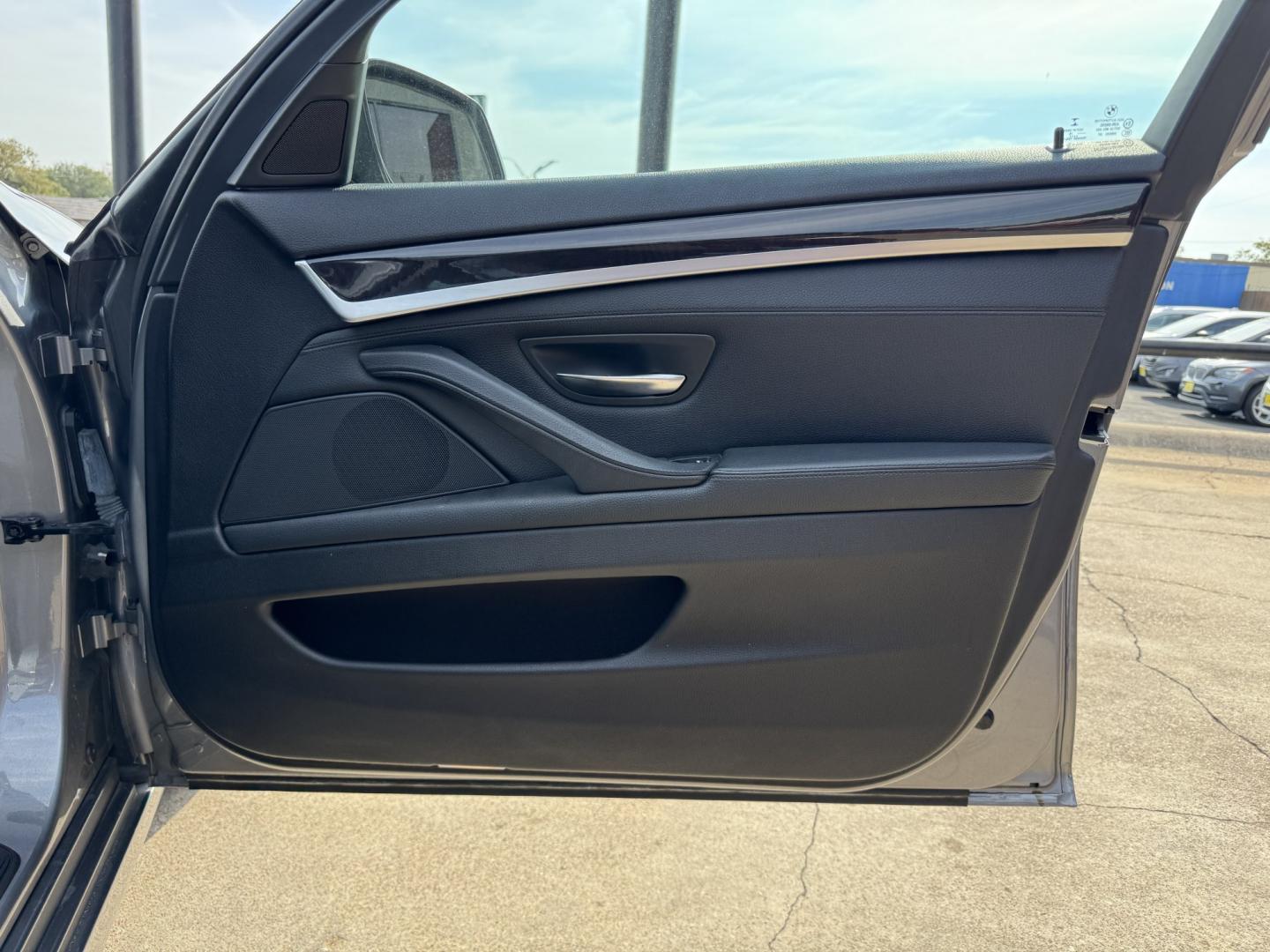 2015 GRAY BMW 5 SERIES 528I XDRIVE (WBA5A7C57FD) , located at 5900 E. Lancaster Ave., Fort Worth, TX, 76112, (817) 457-5456, 0.000000, 0.000000- Photo#14
