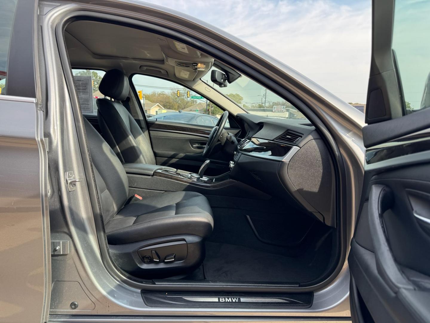 2015 GRAY BMW 5 SERIES 528I XDRIVE (WBA5A7C57FD) , located at 5900 E. Lancaster Ave., Fort Worth, TX, 76112, (817) 457-5456, 0.000000, 0.000000- Photo#15
