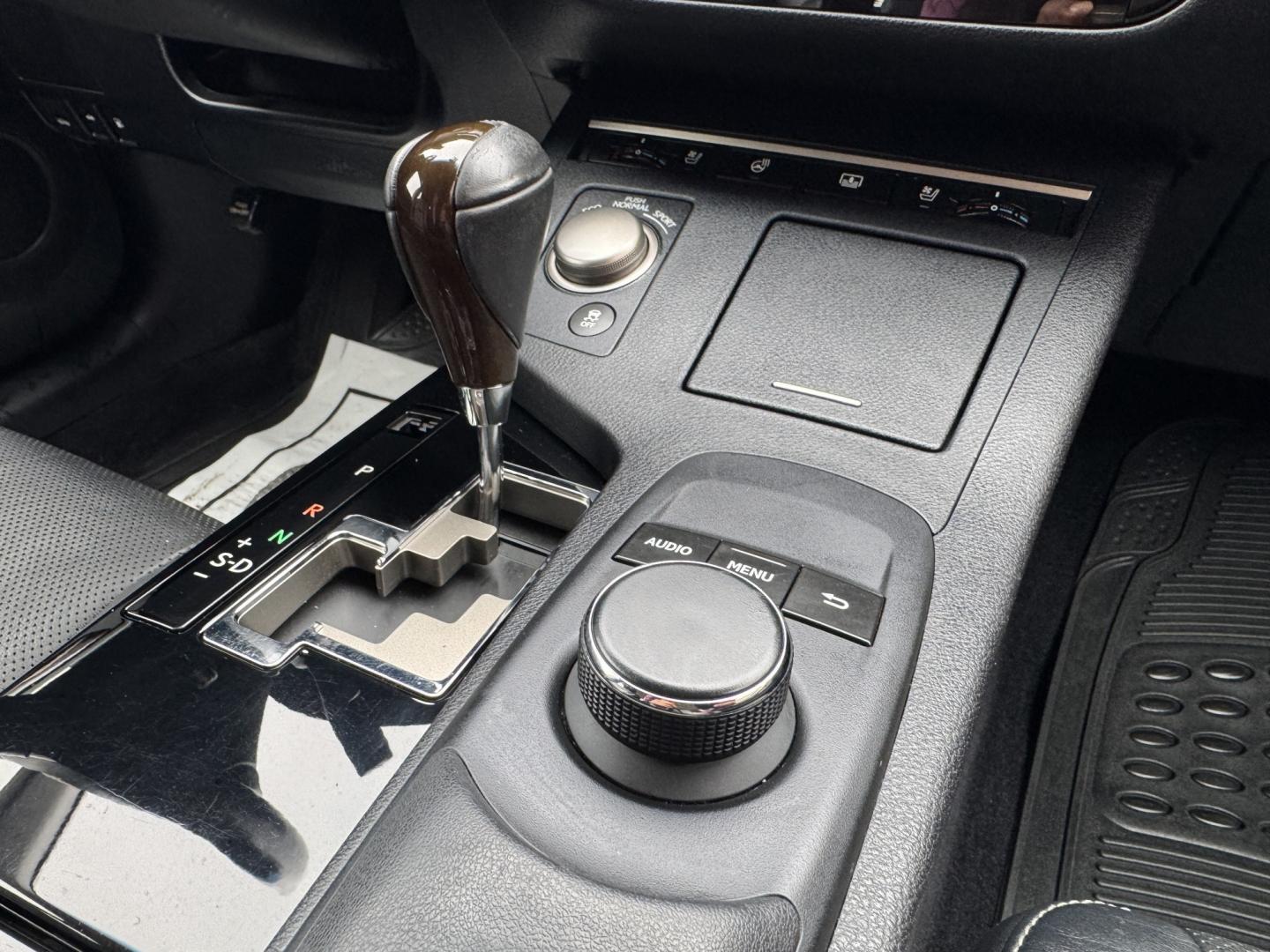 2013 BLACK LEXUS ES 350 BASE (JTHBK1GG5D2) , located at 5900 E. Lancaster Ave., Fort Worth, TX, 76112, (817) 457-5456, 0.000000, 0.000000- Photo#21