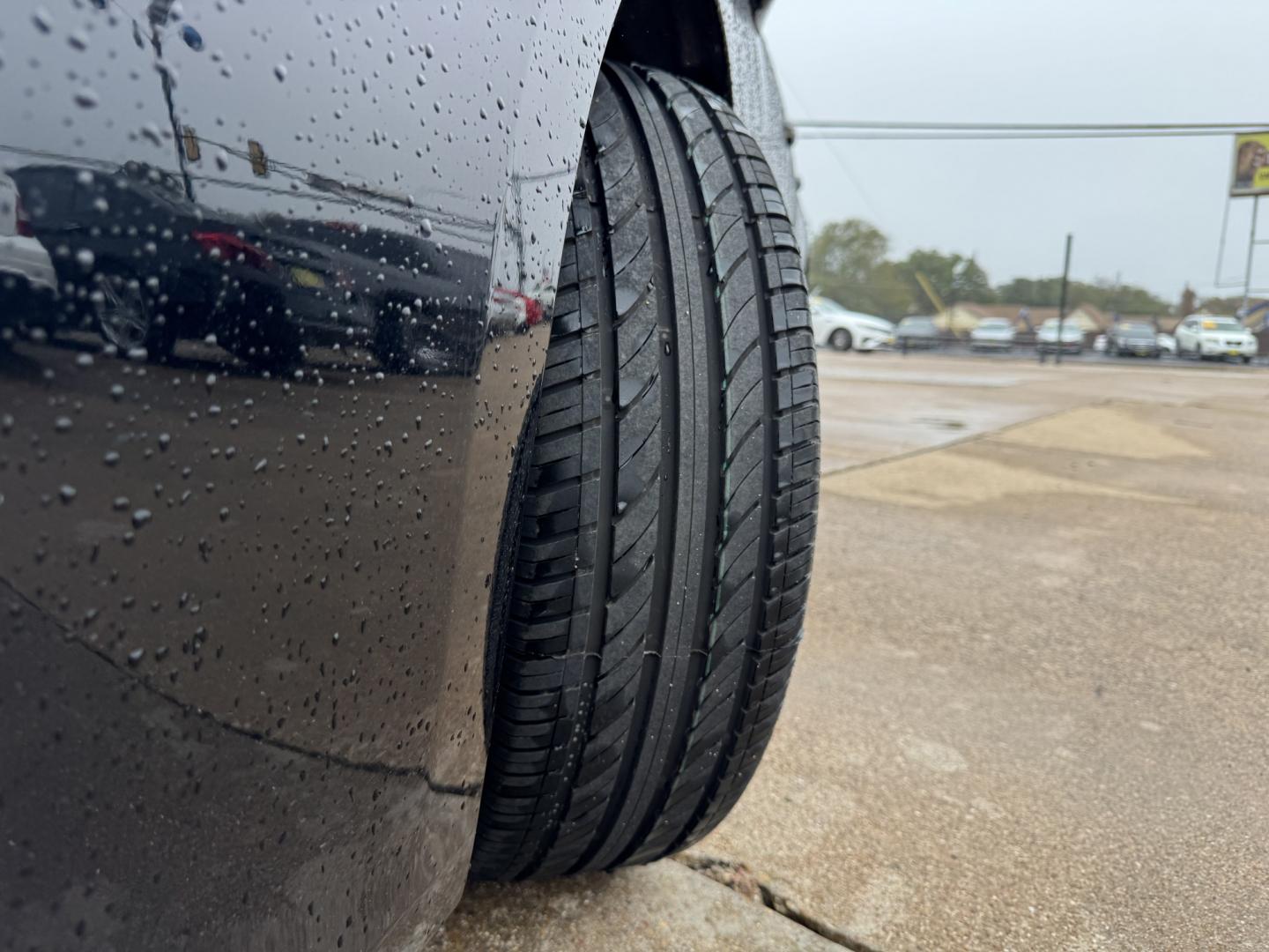 2013 BLACK LEXUS ES 350 BASE (JTHBK1GG5D2) , located at 5900 E. Lancaster Ave., Fort Worth, TX, 76112, (817) 457-5456, 0.000000, 0.000000- Photo#31