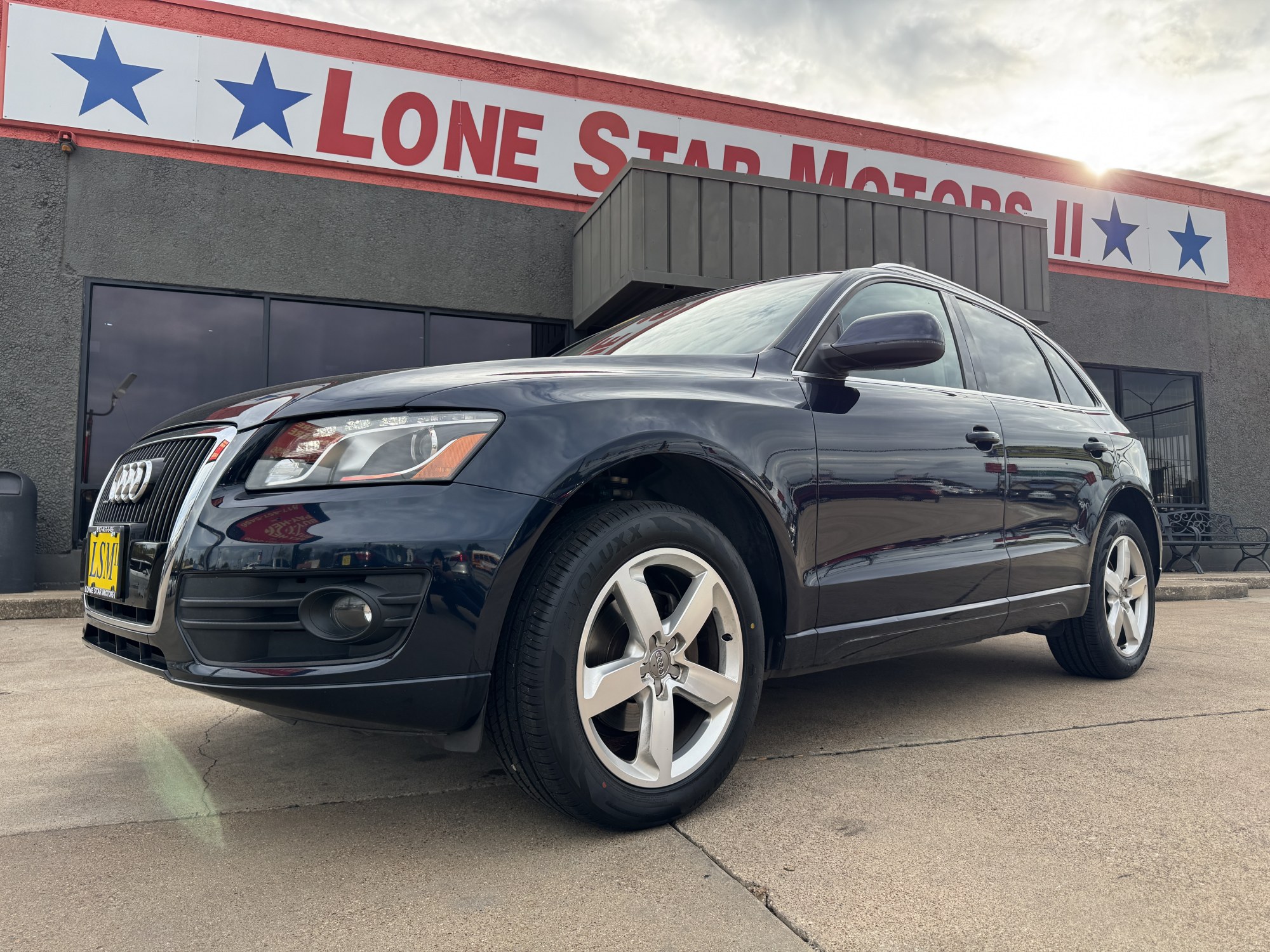 photo of 2010 AUDI Q5 PREMIUM PLUS 