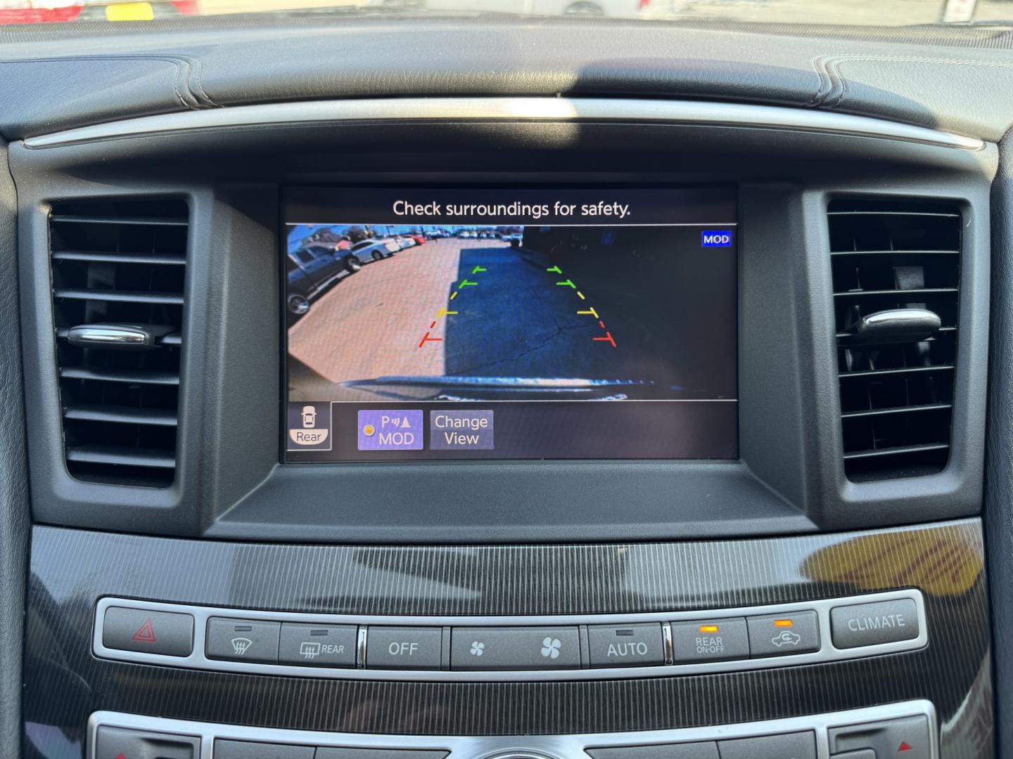 2017 GRAY INFINITI QX60 BASE (5N1DL0MN1HC) , located at 5900 E. Lancaster Ave., Fort Worth, TX, 76112, (817) 457-5456, 0.000000, 0.000000- Photo#33