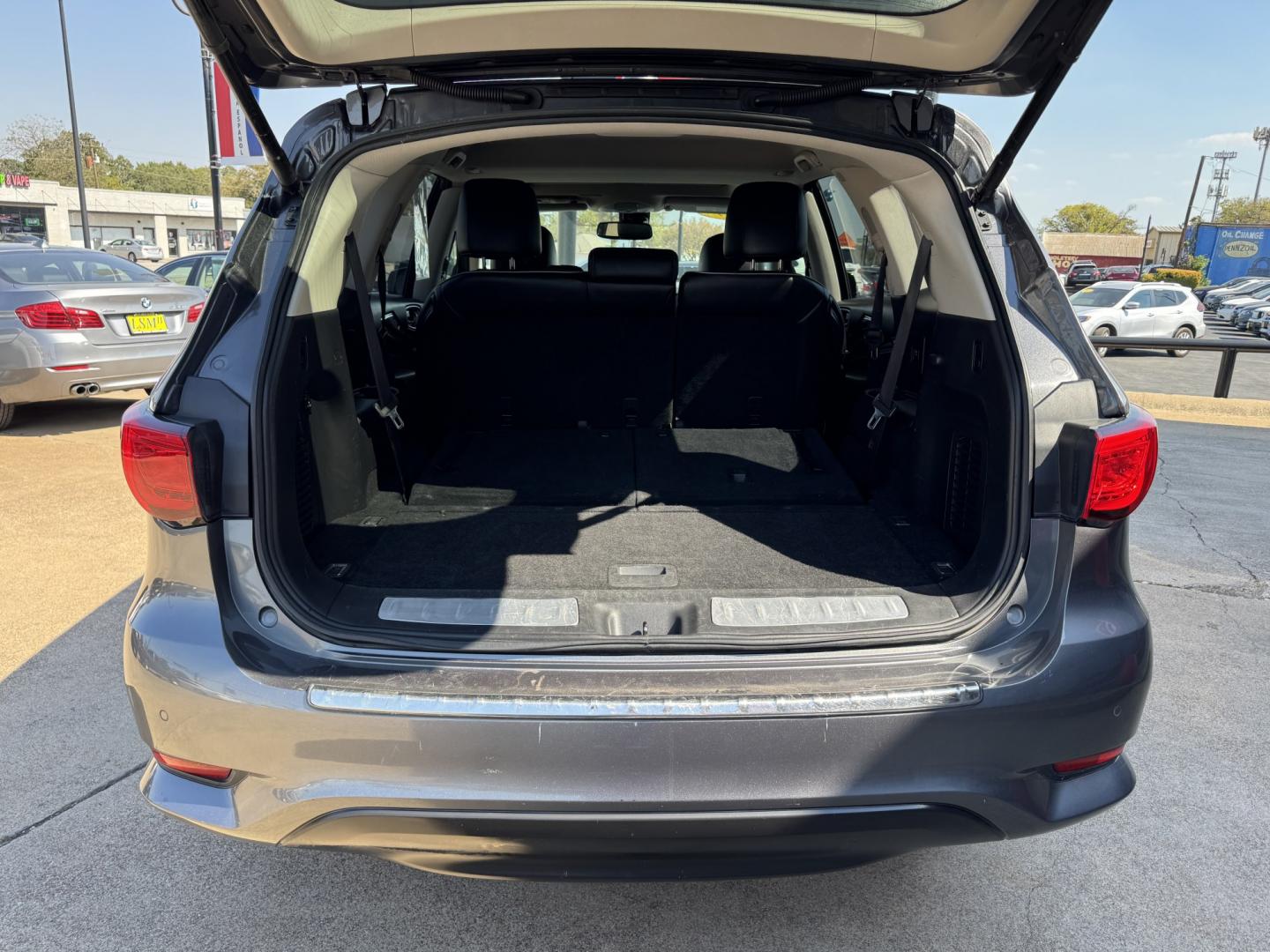 2017 GRAY INFINITI QX60 BASE (5N1DL0MN1HC) , located at 5900 E. Lancaster Ave., Fort Worth, TX, 76112, (817) 457-5456, 0.000000, 0.000000- Photo#7