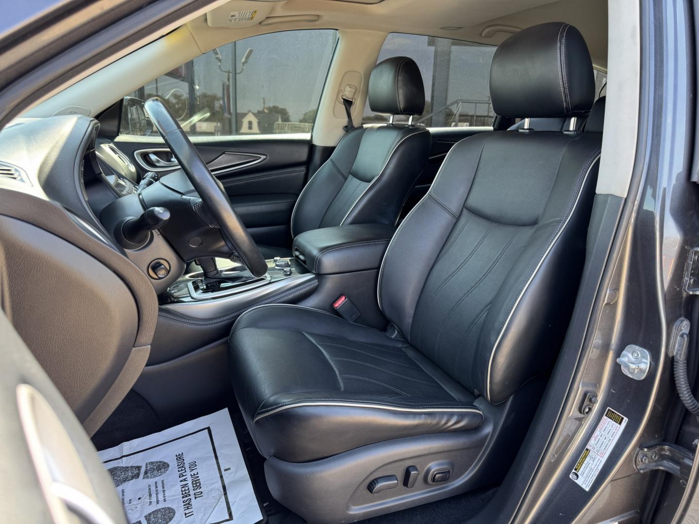 2017 GRAY INFINITI QX60 BASE (5N1DL0MN1HC) , located at 5900 E. Lancaster Ave., Fort Worth, TX, 76112, (817) 457-5456, 0.000000, 0.000000- Photo#15