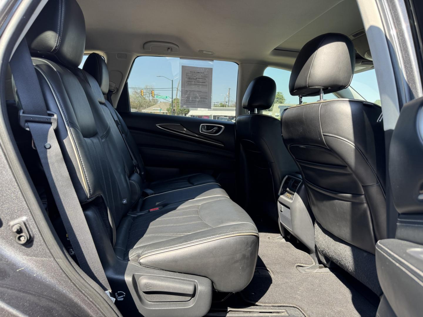2017 GRAY INFINITI QX60 BASE (5N1DL0MN1HC) , located at 5900 E. Lancaster Ave., Fort Worth, TX, 76112, (817) 457-5456, 0.000000, 0.000000- Photo#21