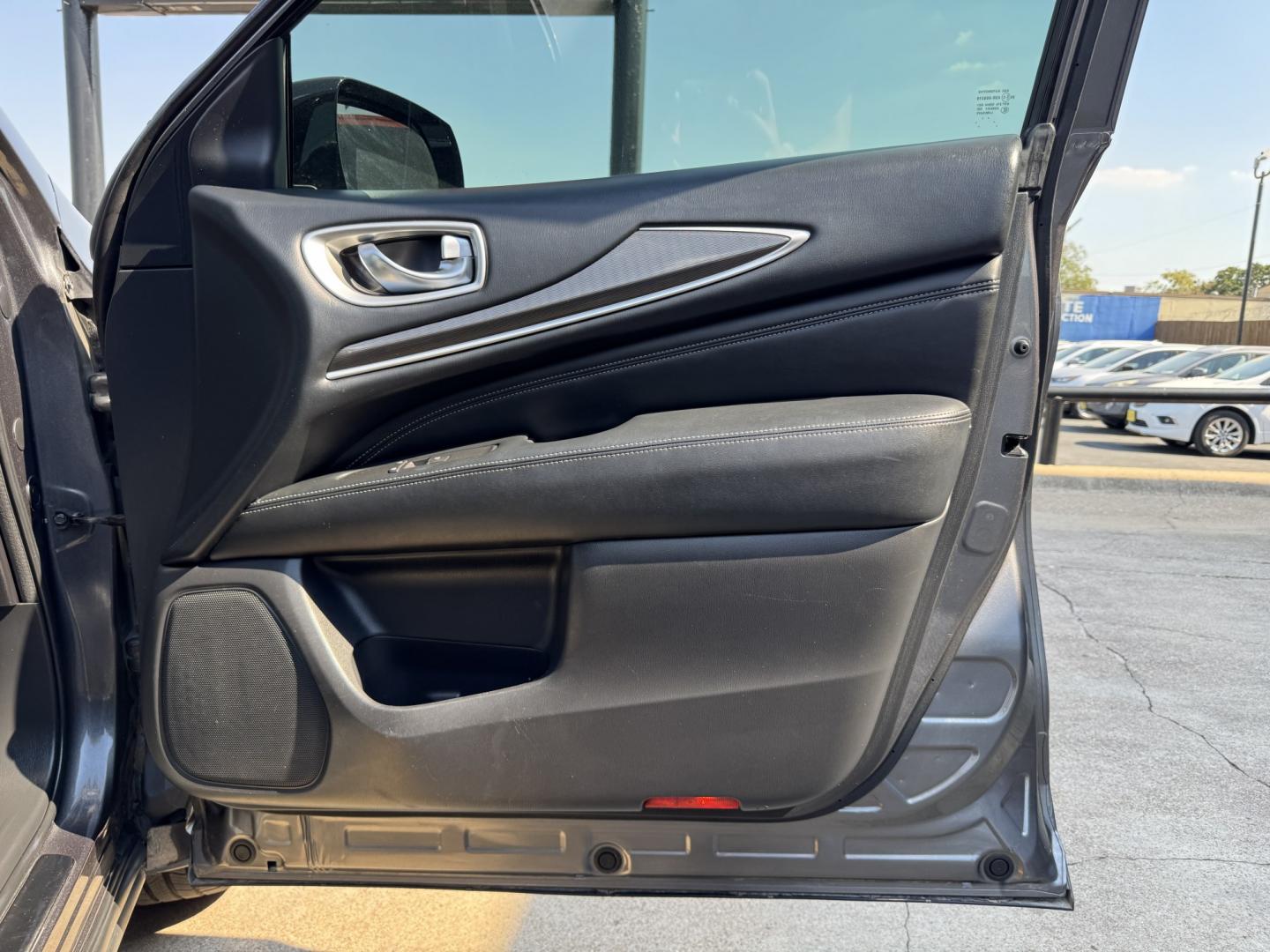 2017 GRAY INFINITI QX60 BASE (5N1DL0MN1HC) , located at 5900 E. Lancaster Ave., Fort Worth, TX, 76112, (817) 457-5456, 0.000000, 0.000000- Photo#22