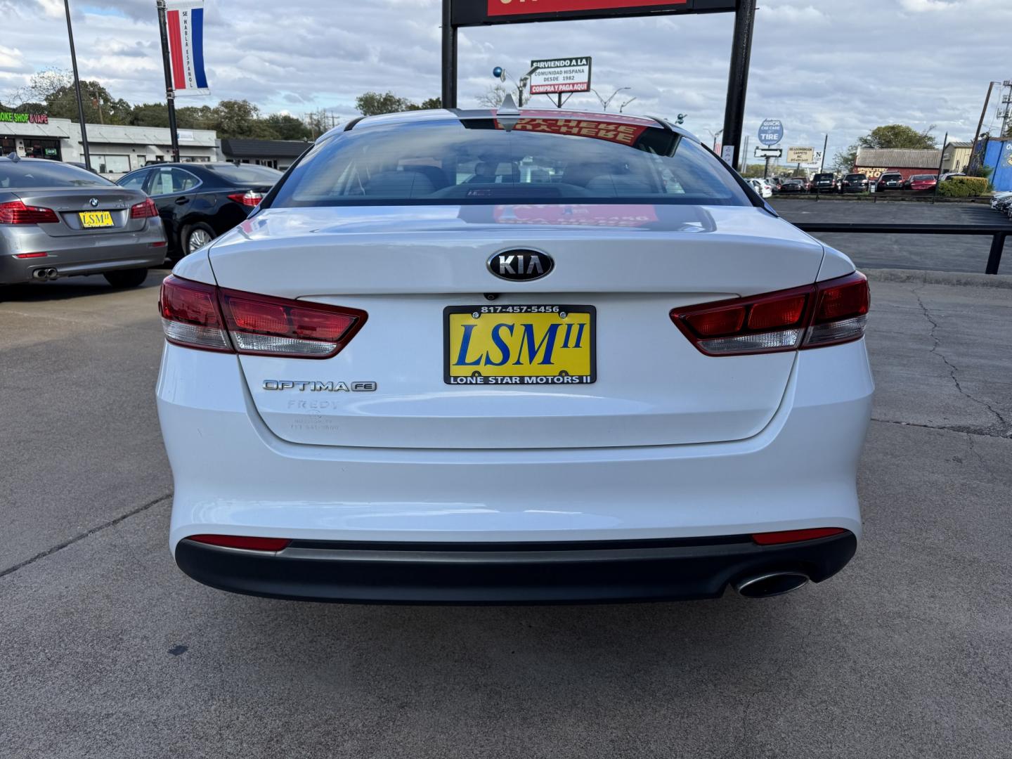 2017 WHITE KIA OPTIMA LX (5XXGT4L34HG) , located at 5900 E. Lancaster Ave., Fort Worth, TX, 76112, (817) 457-5456, 0.000000, 0.000000- Photo#4