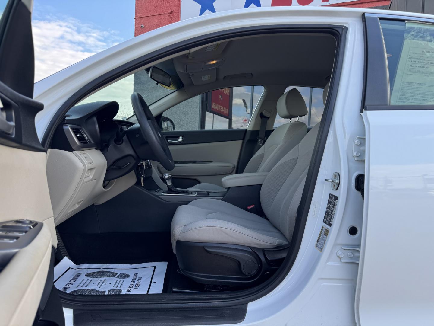 2017 WHITE KIA OPTIMA LX (5XXGT4L34HG) , located at 5900 E. Lancaster Ave., Fort Worth, TX, 76112, (817) 457-5456, 0.000000, 0.000000- Photo#8