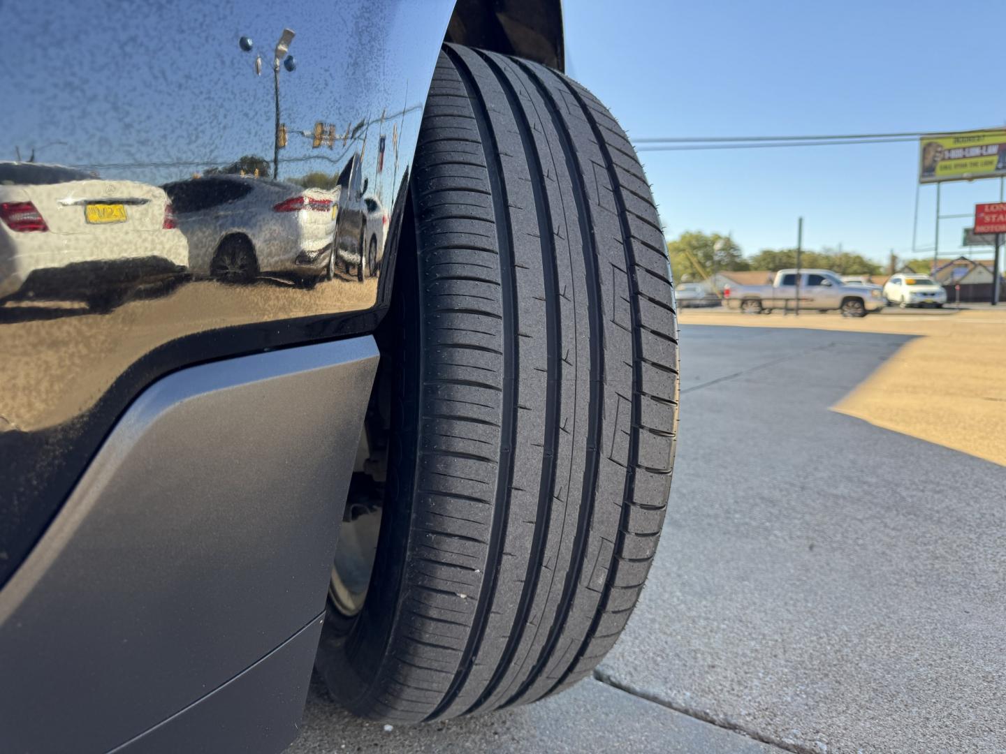 2017 BLACK CHEVROLET TRAVERSE 1LT (1GNKVGKD1HJ) , located at 5900 E. Lancaster Ave., Fort Worth, TX, 76112, (817) 457-5456, 0.000000, 0.000000- Photo#29