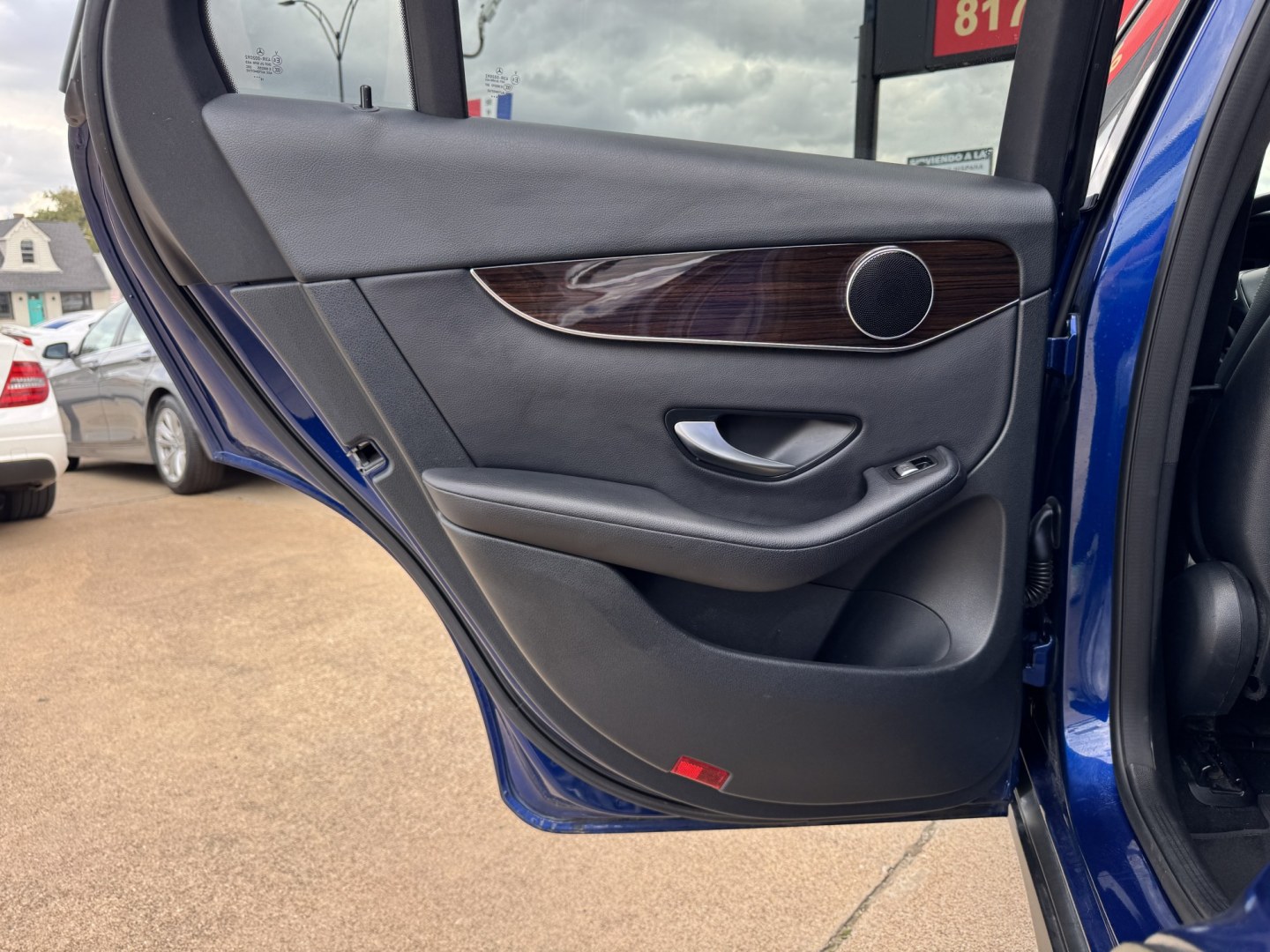 2019 BLUE MERCEDES-BENZ GLC GLC300 (WDC0G4KB5KF) , located at 5900 E. Lancaster Ave., Fort Worth, TX, 76112, (817) 457-5456, 0.000000, 0.000000- Photo#12