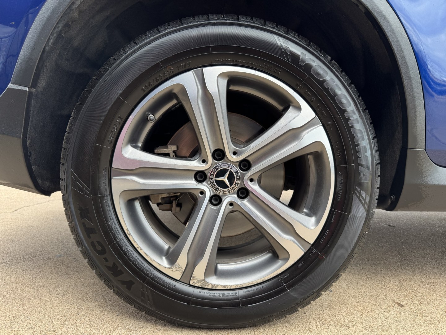 2019 BLUE MERCEDES-BENZ GLC GLC300 (WDC0G4KB5KF) , located at 5900 E. Lancaster Ave., Fort Worth, TX, 76112, (817) 457-5456, 0.000000, 0.000000- Photo#24