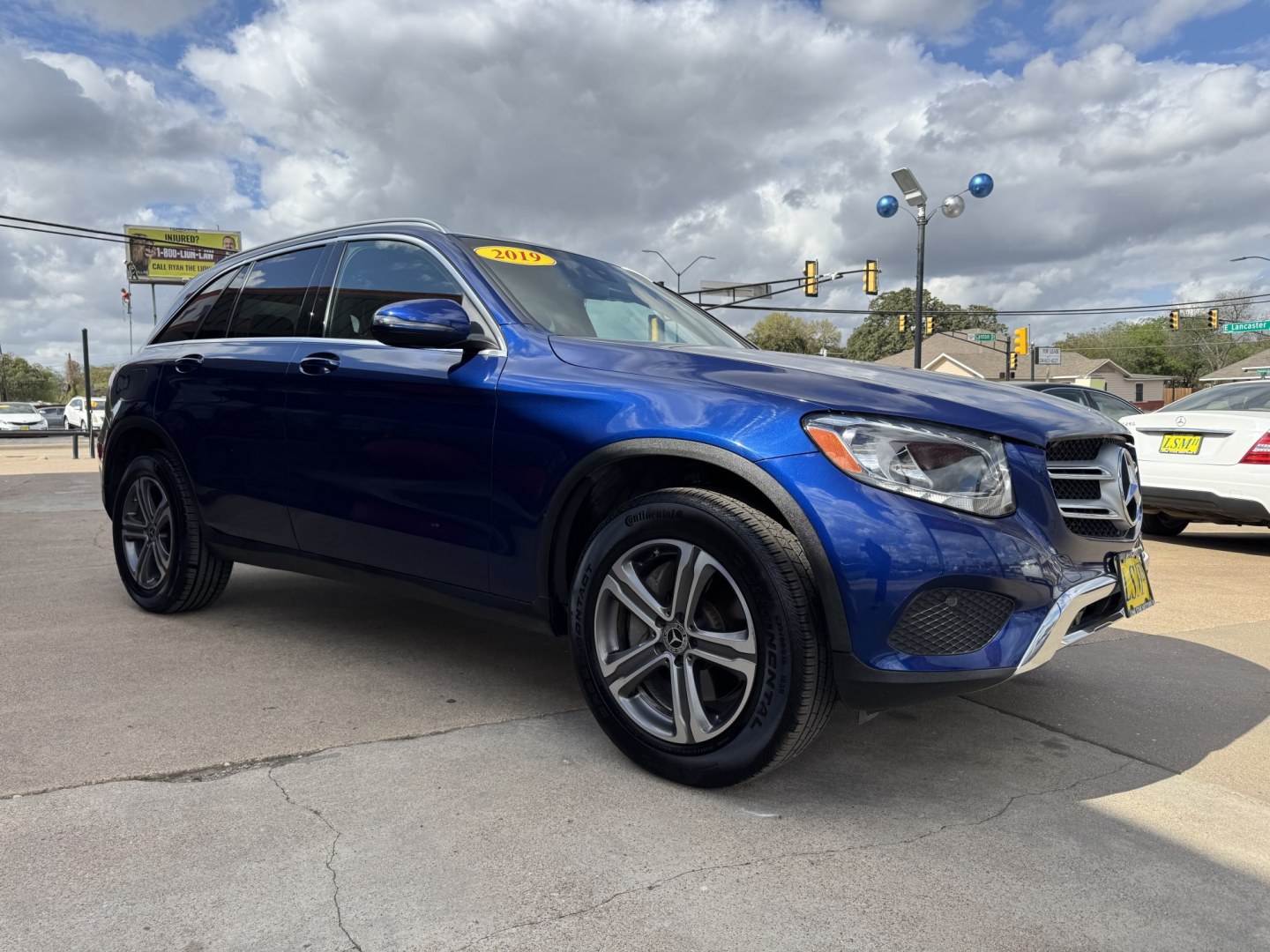 2019 BLUE MERCEDES-BENZ GLC GLC300 (WDC0G4KB5KF) , located at 5900 E. Lancaster Ave., Fort Worth, TX, 76112, (817) 457-5456, 0.000000, 0.000000- Photo#2