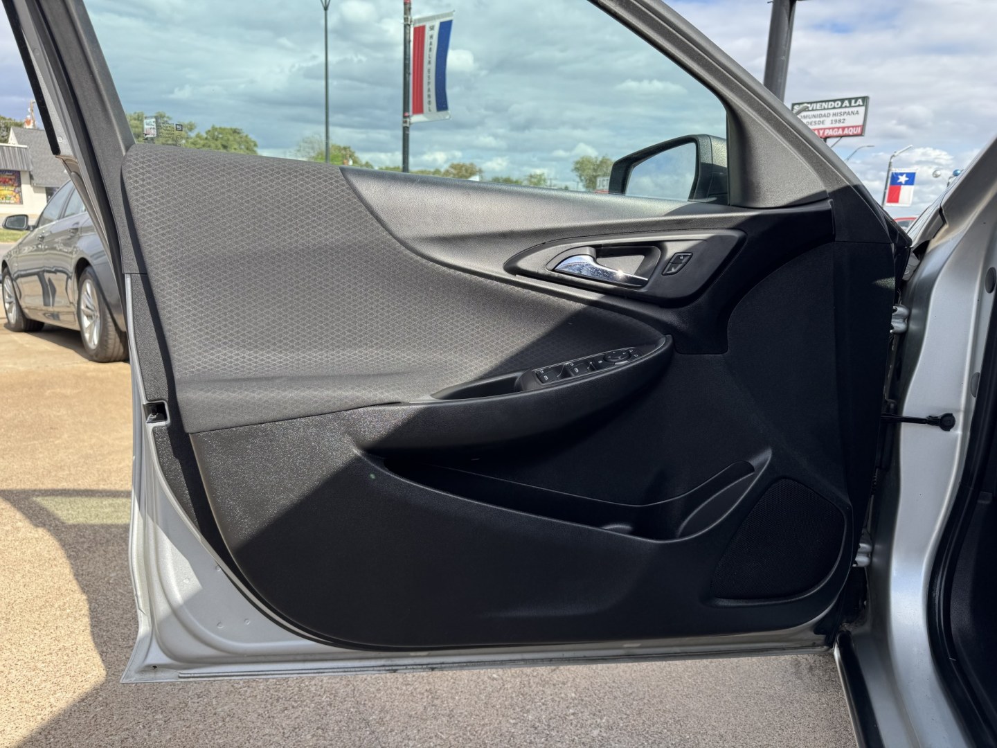 2017 SILVER CHEVROLET MALIBU LS (1LS) (1G1ZB5ST1HF) , located at 5900 E. Lancaster Ave., Fort Worth, TX, 76112, (817) 457-5456, 0.000000, 0.000000- Photo#7