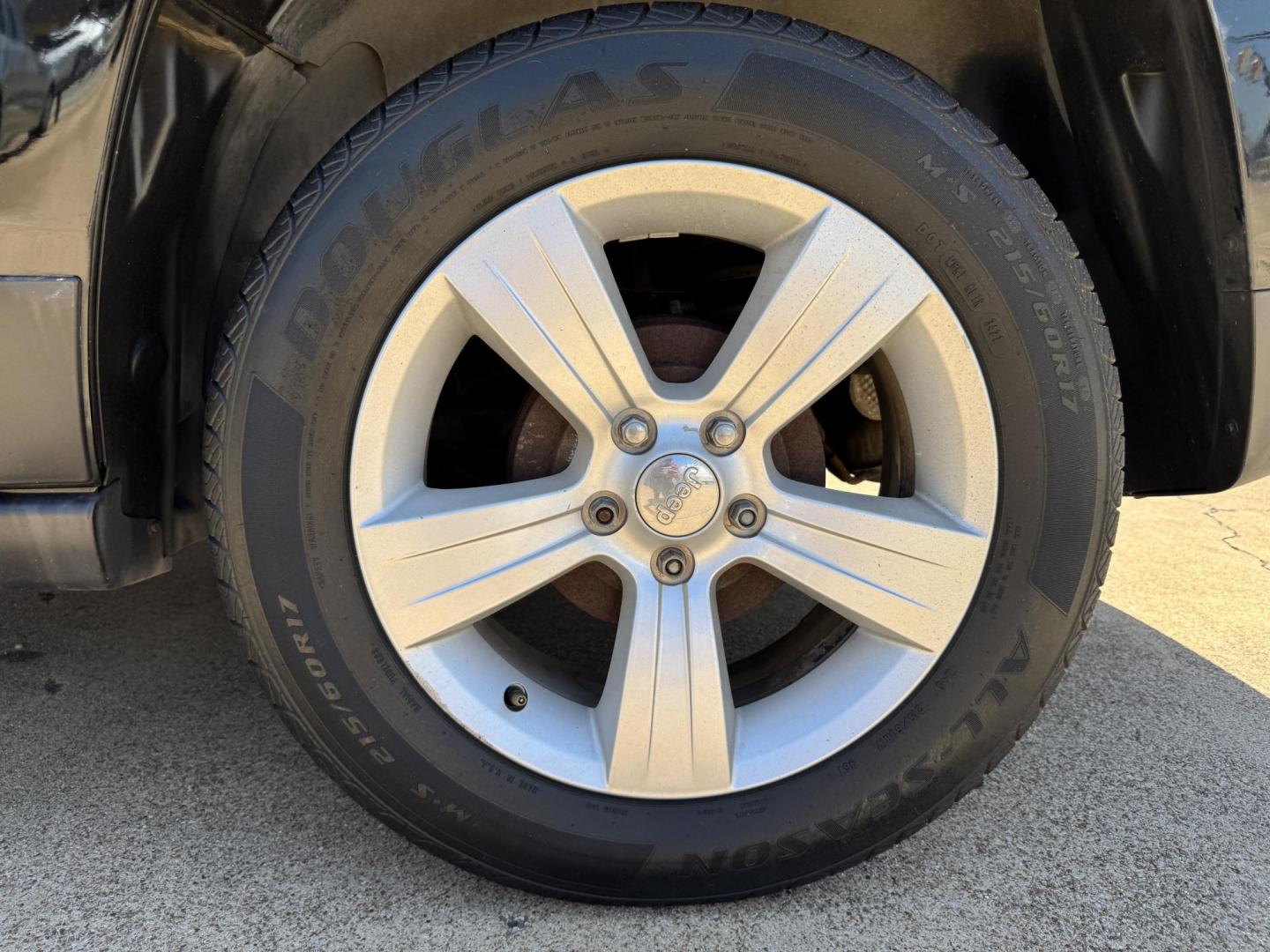 2014 BLACK /Gray JEEP PATRIOT LATITUDE Latitude 4dr SUV (1C4NJPFA7ED) with an 2.0L I4 engine, CVT transmission, located at 5900 E. Lancaster Ave., Fort Worth, TX, 76112, (817) 457-5456, 0.000000, 0.000000 - This is a 2014 Jeep Patriot Latitude 4dr SUV that is in excellent condition. There are no dents or scratches. The interior is clean with no rips or tears or stains. All power windows, door locks and seats. Ice cold AC for those hot Texas summer days. It is equipped with a CD player, AM/FM radio, AUX - Photo#20