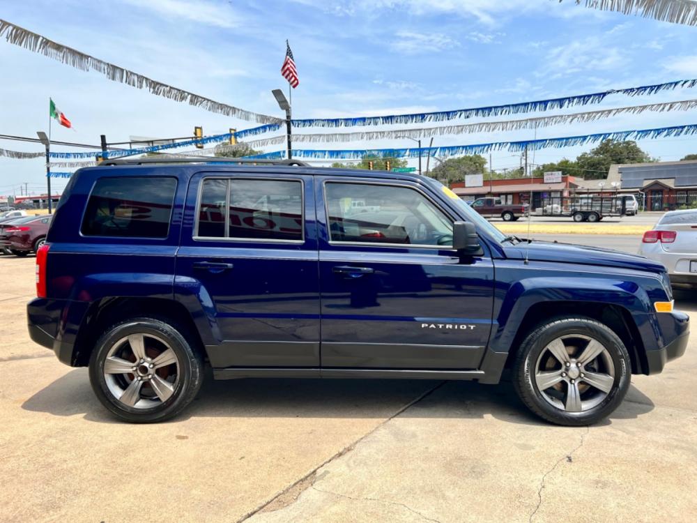 2014 BLUE /Black JEEP PATRIOT LATITUDE Latitude 4dr SUV (1C4NJPFA3ED) with an 2.0L I4 engine, CVT transmission, located at 5900 E. Lancaster Ave., Fort Worth, TX, 76112, (817) 457-5456, 0.000000, 0.000000 - This is a 2014 JEEP PATRIOT LATITUDE 4 DR WAGON that is in excellent condition. The interior is clean with no rips or tears or stains. All power windows, door locks and seats. Ice cold AC for those hot Texas summer days. It is equipped with a CD player, AM/FM radio. It runs and drives like new. The - Photo #5