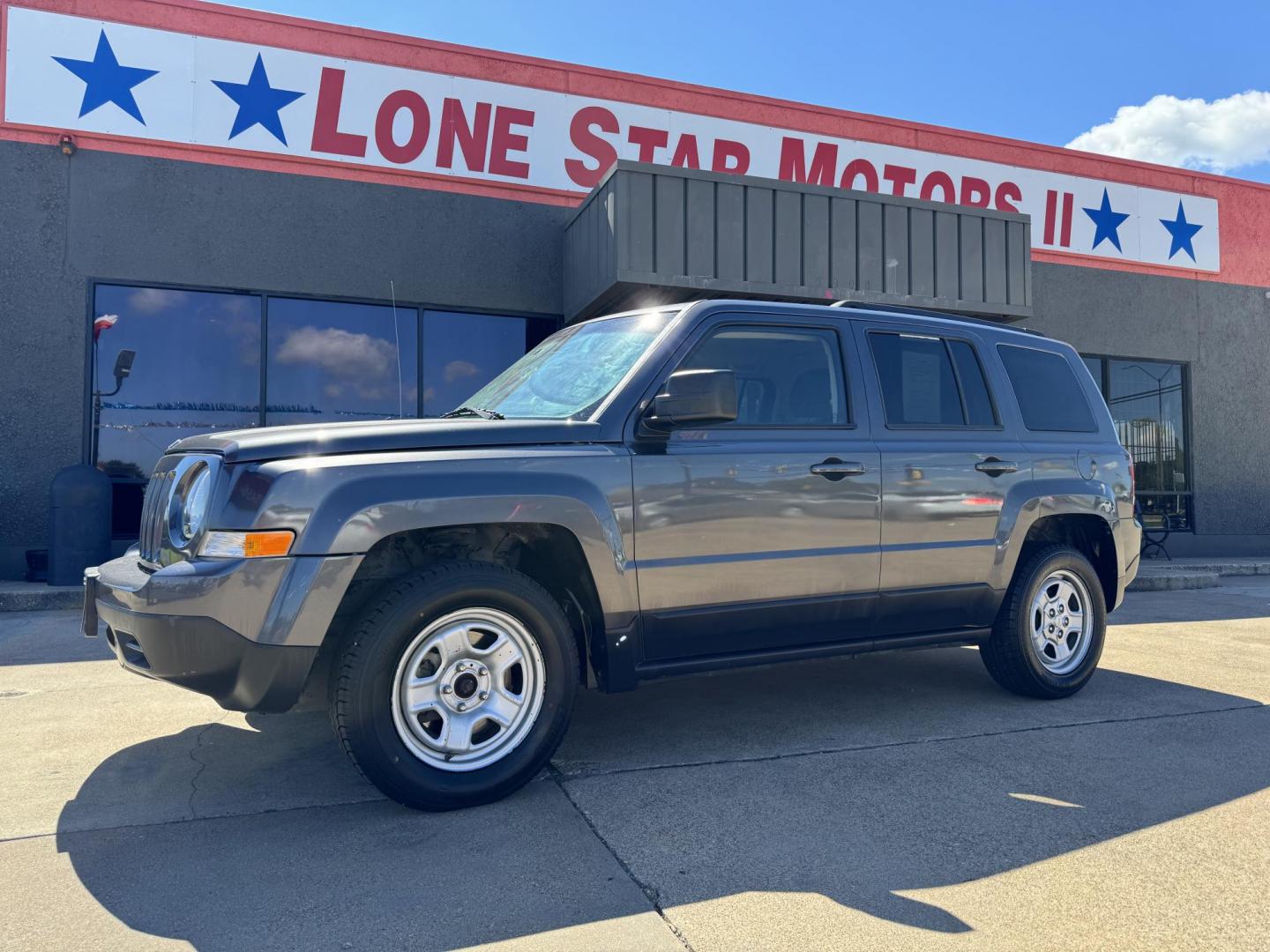 2016 GRAY JEEP PATRIOT SPORT (1C4NJPBA6GD) , located at 5900 E. Lancaster Ave., Fort Worth, TX, 76112, (817) 457-5456, 0.000000, 0.000000 - This is a 2016 JEEP PATRIOT 4 DR WAGON that is in excellent condition. The interior is clean with no rips or tears or stains. All power windows, door locks and seats. Ice cold AC for those hot Texas summer days. It is equipped with a CD player, AM/FM radio, AUX port, Bluetooth connectivity and Siriu - Photo#1