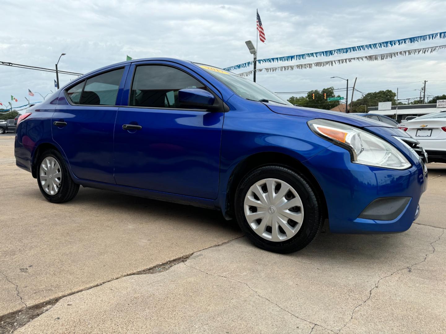 2017 BLUE /Gray NISSAN VERSA S; SL; SV 1.6 S 4dr Sedan 4A (3N1CN7AP0HL) with an 1.6L I4 engine, Automatic 4-Speed transmission, located at 5900 E. Lancaster Ave., Fort Worth, TX, 76112, (817) 457-5456, 0.000000, 0.000000 - This is a 2017 Nissan Versa 1.6 S 4dr Sedan 4A that is in excellent condition. There are no dents or scratches. The interior is clean with no rips or tears or stains. All power windows, door locks and seats. Ice cold AC for those hot Texas summer days. It is equipped with a CD player, AM/FM radio, A - Photo#2