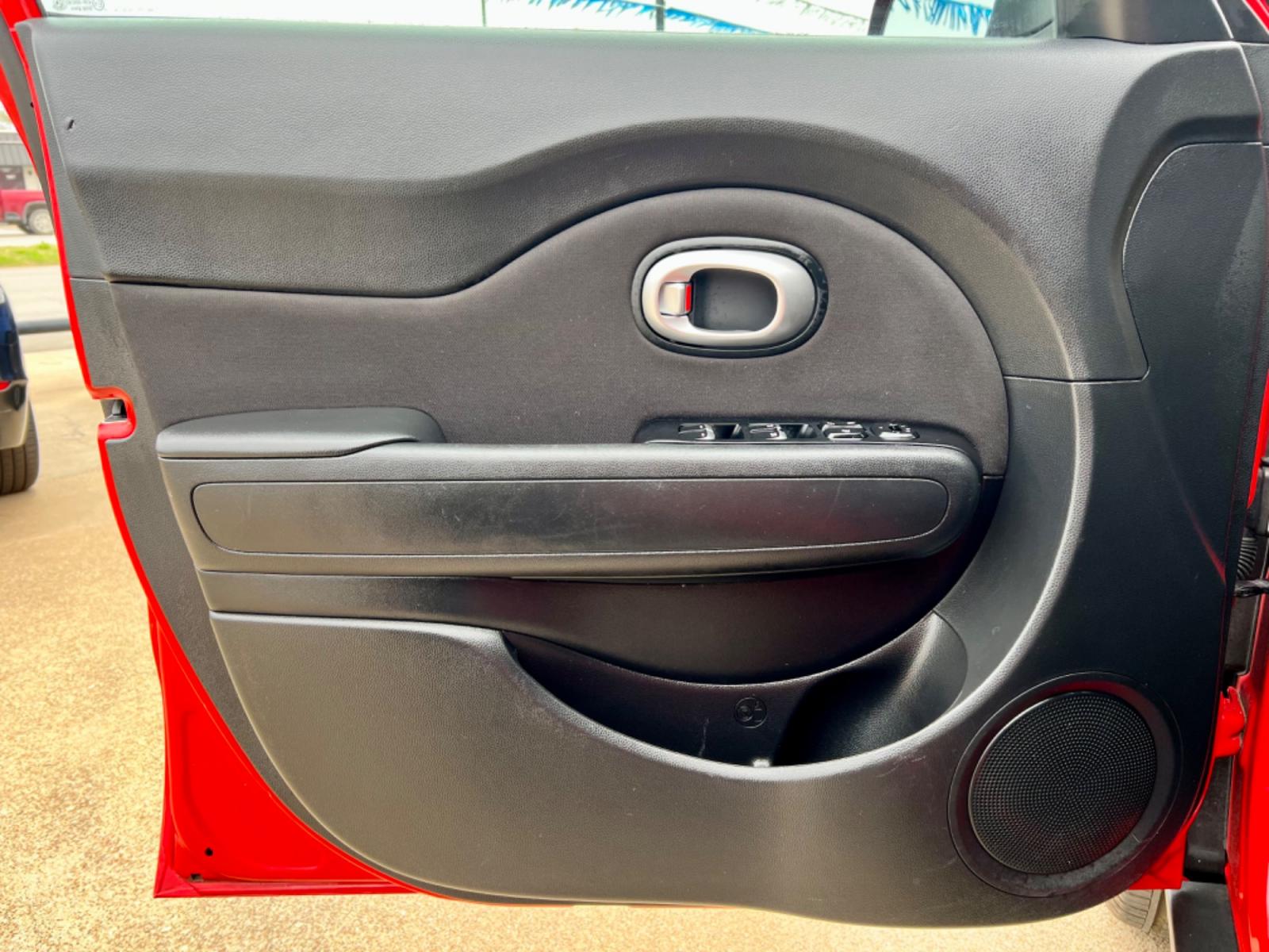 2018 RED KIA SOUL (KNDJP3A51J7) , located at 5900 E. Lancaster Ave., Fort Worth, TX, 76112, (817) 457-5456, 0.000000, 0.000000 - This is a 2018 KIA SOUL 4 DR WAGON that is in excellent condition. The interior is clean with no rips or tears or stains. All power windows, door locks and seats. Ice cold AC for those hot Texas summer days. It is equipped with a CD player, AM/FM radio, AUX port, Bluetooth connectivity and Sirius XM - Photo #9