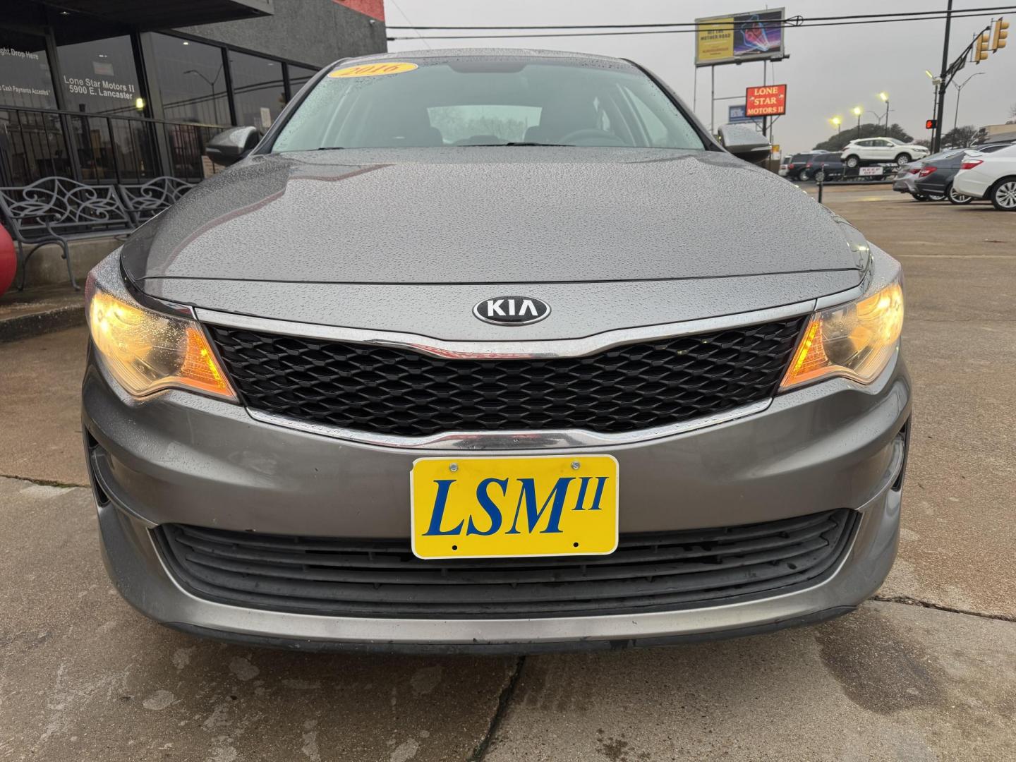 2016 GRAY KIA OPTIMA (5XXGT4L35GG) , located at 5900 E. Lancaster Ave., Fort Worth, TX, 76112, (817) 457-5456, 0.000000, 0.000000 - This is a 2016 KIA OPTIMA 4 DR SEDAN that is in excellent condition. The interior is clean with no rips or tears or stains. All power windows, door locks and seats. Ice cold AC for those hot Texas summer days. It is equipped with a CD player, AM/FM radio, AUX port, Bluetooth connectivity and Sirius - Photo#2