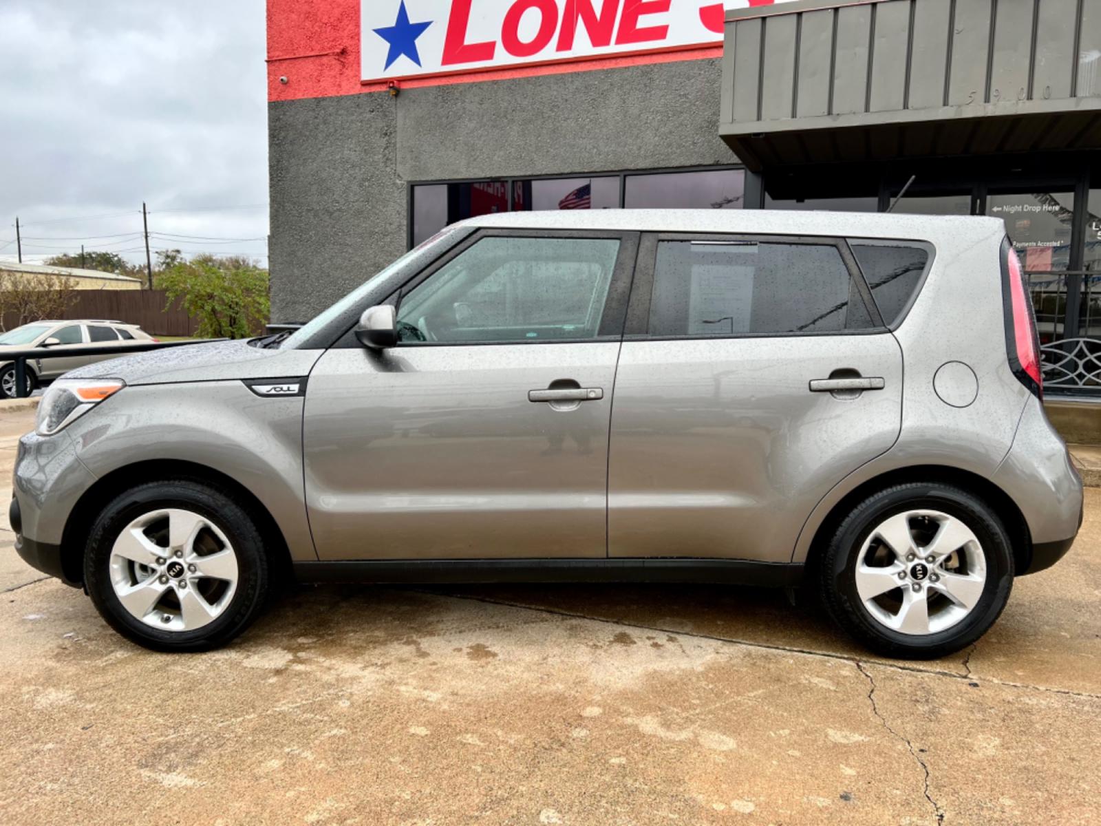 2017 GRAY /Gray KIA SOUL BASE Base 4dr Crossover 6A (KNDJN2A28H7) with an 1.6L I4 engine, Automatic 6-Speed transmission, located at 5900 E. Lancaster Ave., Fort Worth, TX, 76112, (817) 457-5456, 0.000000, 0.000000 - This is a 2017 Kia Soul Base 4dr Crossover 6A that is in excellent condition. There are no dents or scratches. The interior is clean with no rips or tears or stains. All power windows, door locks and seats. Ice cold AC for those hot Texas summer days. It is equipped with a CD player, AM/FM radio, AU - Photo #2
