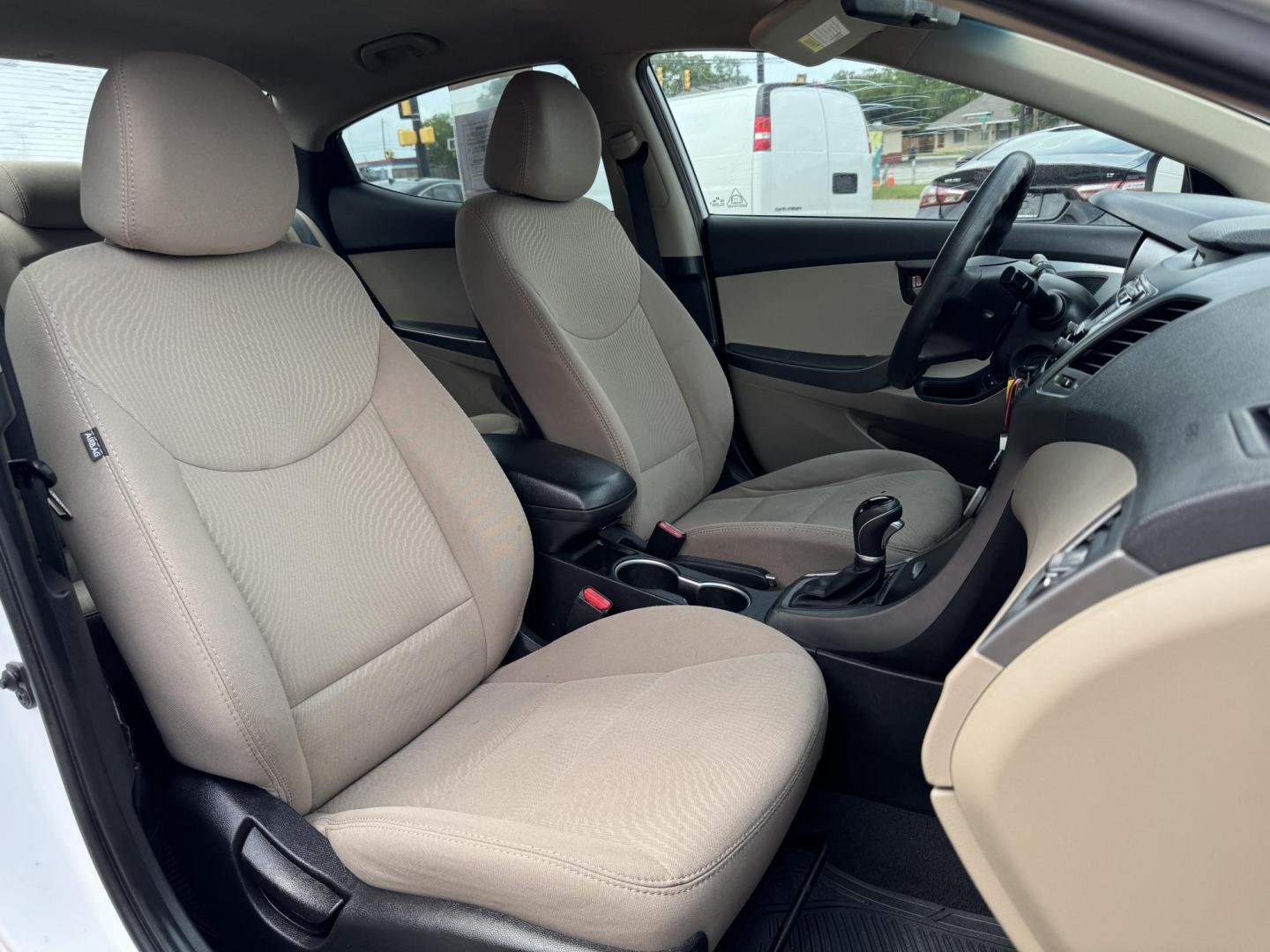 2016 WHITE HYUNDAI ELANTRA LIMITED; SE; (5NPDH4AE6GH) , located at 5900 E. Lancaster Ave., Fort Worth, TX, 76112, (817) 457-5456, 0.000000, 0.000000 - This is a 2016 HYUNDAI ELANTRA 4 DR SEDAN that is in excellent condition. The interior is clean with no rips or tears or stains. All power windows, door locks and seats. Ice cold AC for those hot Texas summer days. It is equipped with a CD player, AM/FM radio, AUX port, Bluetooth connectivity and Si - Photo#16