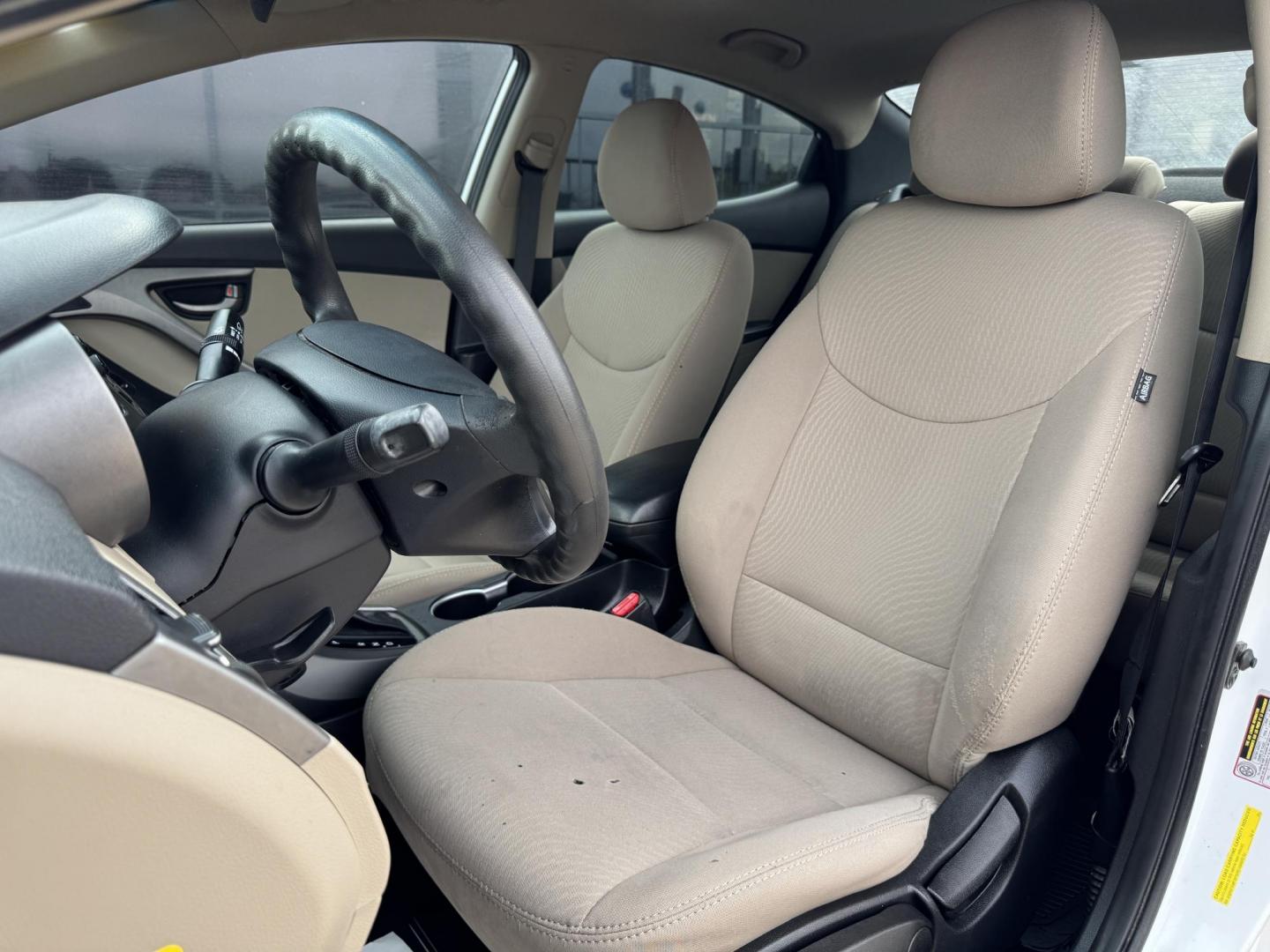 2016 WHITE HYUNDAI ELANTRA LIMITED; SE; (5NPDH4AE6GH) , located at 5900 E. Lancaster Ave., Fort Worth, TX, 76112, (817) 457-5456, 0.000000, 0.000000 - This is a 2016 HYUNDAI ELANTRA 4 DR SEDAN that is in excellent condition. The interior is clean with no rips or tears or stains. All power windows, door locks and seats. Ice cold AC for those hot Texas summer days. It is equipped with a CD player, AM/FM radio, AUX port, Bluetooth connectivity and Si - Photo#9