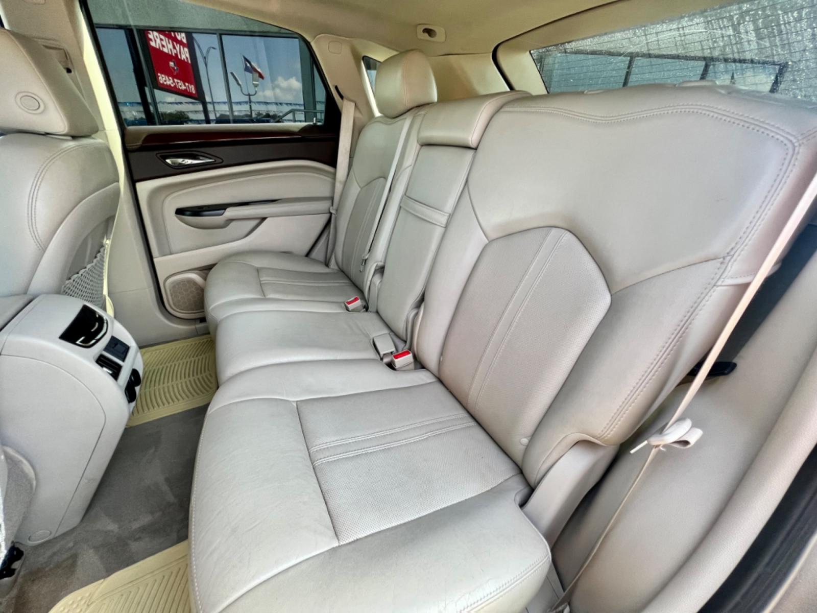2014 PEWTER CADILLAC SRX (3GYFNDE35ES) , located at 5900 E. Lancaster Ave., Fort Worth, TX, 76112, (817) 457-5456, 0.000000, 0.000000 - This is a 2014 CADILLAC SRX LUXURY 4 DR WAGON that is in excellent condition. The interior is clean with no rips or tears or stains. All power windows, door locks and seats. Ice cold AC for those hot Texas summer days. It is equipped with a CD player, AM/FM radio, AUX port, Bluetooth connectivity an - Photo #11