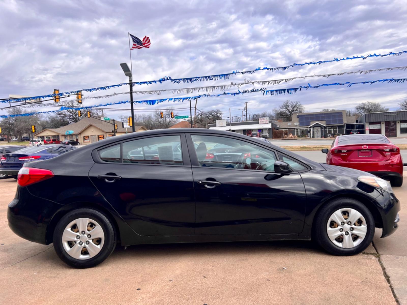 2015 BLACK KIA FORTE LX (KNAFK4A6XF5) , located at 5900 E. Lancaster Ave., Fort Worth, TX, 76112, (817) 457-5456, 0.000000, 0.000000 - Photo #7