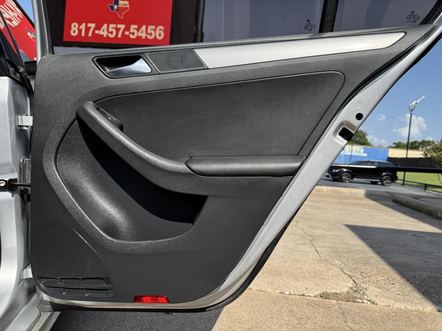 2015 SILVER VOLKSWAGEN JETTA (3VWD17AJ6FM) , located at 5900 E. Lancaster Ave., Fort Worth, TX, 76112, (817) 457-5456, 0.000000, 0.000000 - Photo#12