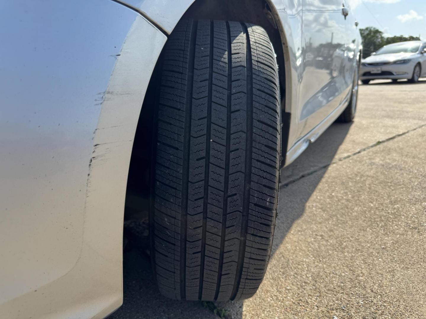 2015 SILVER VOLKSWAGEN JETTA (3VWD17AJ6FM) , located at 5900 E. Lancaster Ave., Fort Worth, TX, 76112, (817) 457-5456, 0.000000, 0.000000 - Photo#19