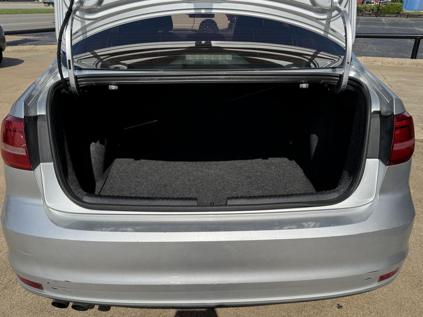 2015 SILVER VOLKSWAGEN JETTA (3VWD17AJ6FM) , located at 5900 E. Lancaster Ave., Fort Worth, TX, 76112, (817) 457-5456, 0.000000, 0.000000 - Photo#5