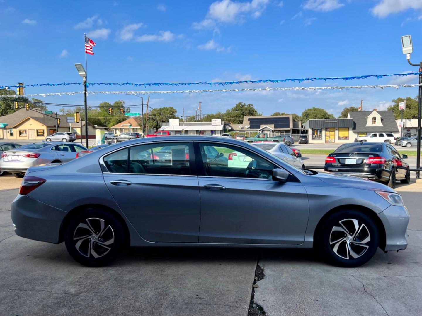 2016 SILVER /Gray HONDA ACCORD LX 4dr Sedan CVT (1HGCR2F36GA) with an 2.4L I4 engine, CVT transmission, located at 5900 E. Lancaster Ave., Fort Worth, TX, 76112, (817) 457-5456, 0.000000, 0.000000 - This is a 2016 Honda Accord LX Sedan CVT 4 DR SEDAN that is in excellent condition. There are no dents or scratches. The interior is clean with no rips or tears or stains. All power windows, door locks and seats. Ice cold AC for those hot Texas summer days. It is equipped with a CD player, AM/FM rad - Photo#7