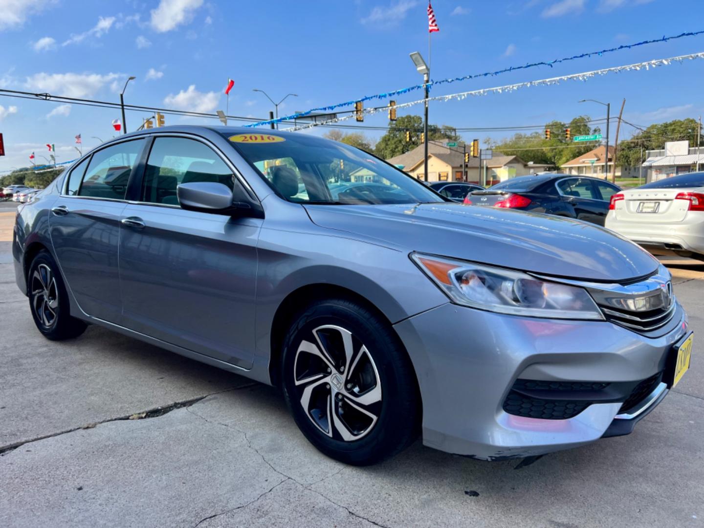 2016 SILVER /Gray HONDA ACCORD LX 4dr Sedan CVT (1HGCR2F36GA) with an 2.4L I4 engine, CVT transmission, located at 5900 E. Lancaster Ave., Fort Worth, TX, 76112, (817) 457-5456, 0.000000, 0.000000 - This is a 2016 Honda Accord LX Sedan CVT 4 DR SEDAN that is in excellent condition. There are no dents or scratches. The interior is clean with no rips or tears or stains. All power windows, door locks and seats. Ice cold AC for those hot Texas summer days. It is equipped with a CD player, AM/FM rad - Photo#8