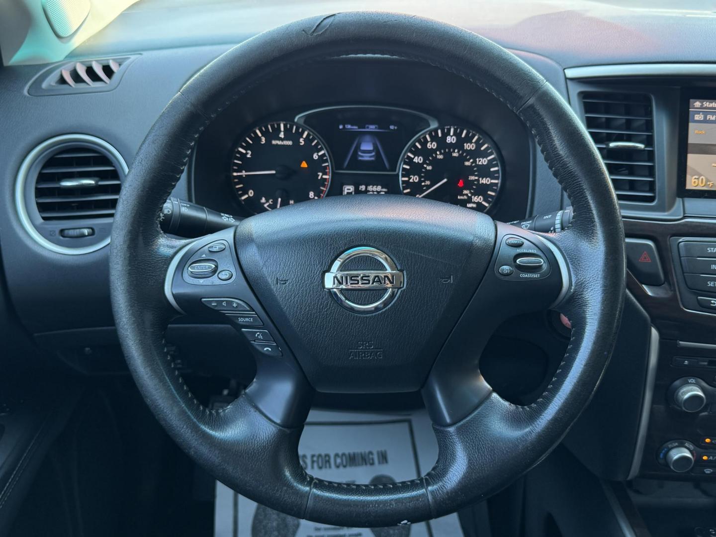 2014 WHITE /Black NISSAN PATHFINDER S; SL; PL S 4x4 4dr SUV (5N1AR2MM8EC) with an 3.5L V6 engine, CVT transmission, located at 5900 E. Lancaster Ave., Fort Worth, TX, 76112, (817) 457-5456, 0.000000, 0.000000 - This is a 2014 Nissan Pathfinder S 4x4 4DR SUV. It comes equipped with dual heated front seats, back up camera, power windows, power door locks and seats. Ice cold AC for those hot Texas summer days. It is equipped with a CD player, AM/FM radio, AUX port, Bluetooth connectivity and Sirius XM radio c - Photo#20