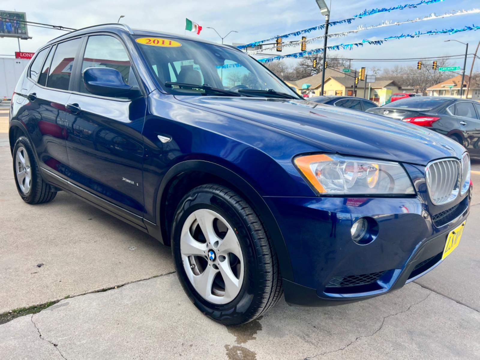 2011 BLUE /Beige BMW X3 XDRIVE28I xDrive28i AWD 4dr SUV (5UXWX5C53BL) with an 3.0L I6 engine, Automatic 8-Speed transmission, located at 5900 E. Lancaster Ave., Fort Worth, TX, 76112, (817) 457-5456, 0.000000, 0.000000 - This is a 2011 BMW X3 LUXURY 4 DR SUV that is in excellent condition. The interior is clean with no rips or tears or stains. All power windows, door locks and seats. Ice cold AC for those hot Texas summer days. It is equipped with a CD player, AM/FM radio, AUX port, Bluetooth connectivity and Sirius - Photo #7