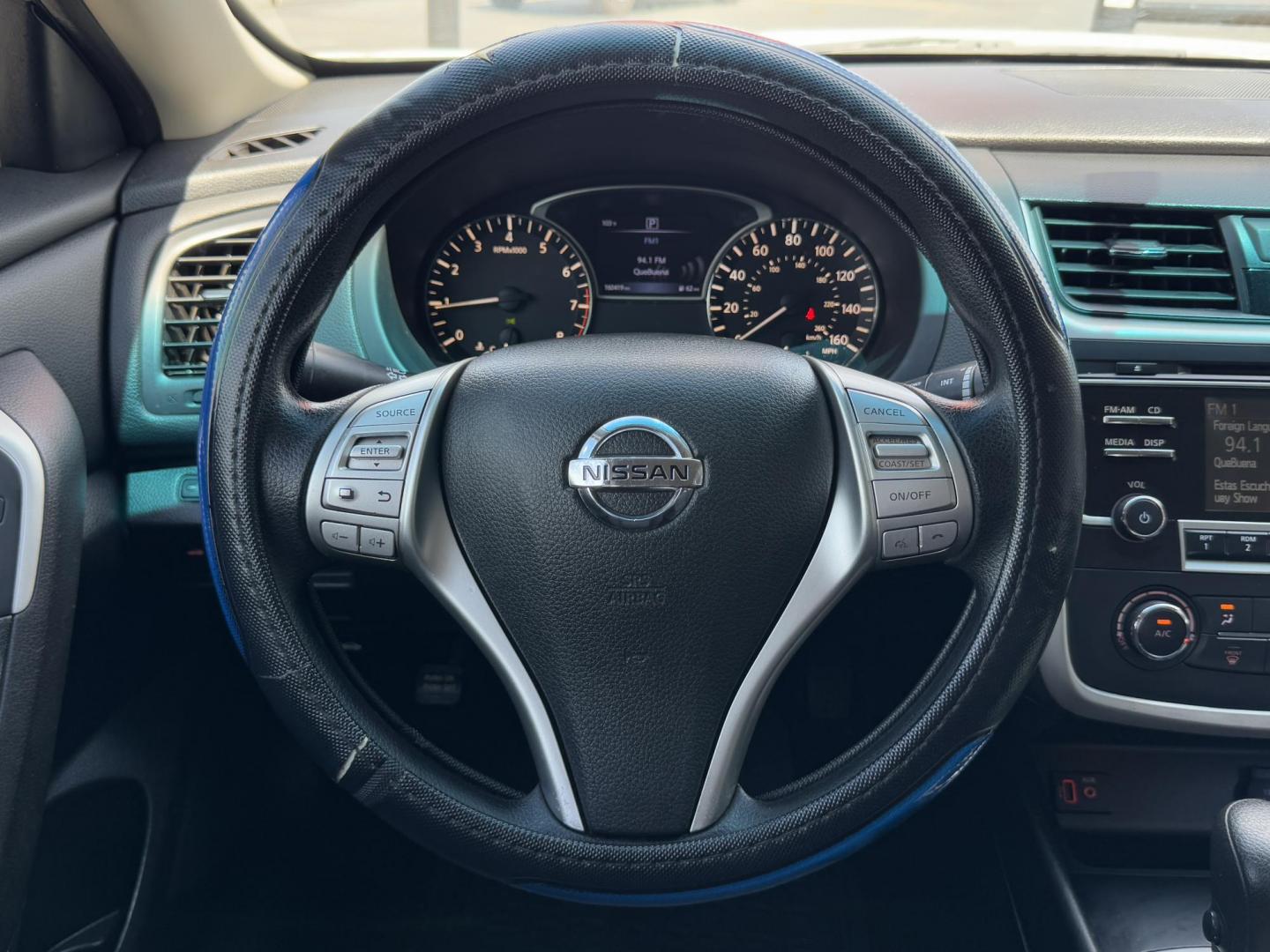 2017 WHITE /Gray NISSAN ALTIMA 2.5 S 4dr Sedan (1N4AL3AP2HN) with an 2.5L I4 engine, CVT transmission, located at 5900 E. Lancaster Ave., Fort Worth, TX, 76112, (817) 457-5456, 0.000000, 0.000000 - This is a 2017 Nissan Altima 2.5 S 4dr Sedan that is in excellent condition. There are no dents or scratches. The interior is clean with no rips or tears or stains. All power windows, door locks and seats. Ice cold AC for those hot Texas summer days. It is equipped with a CD player, AM/FM radio, AUX - Photo#18