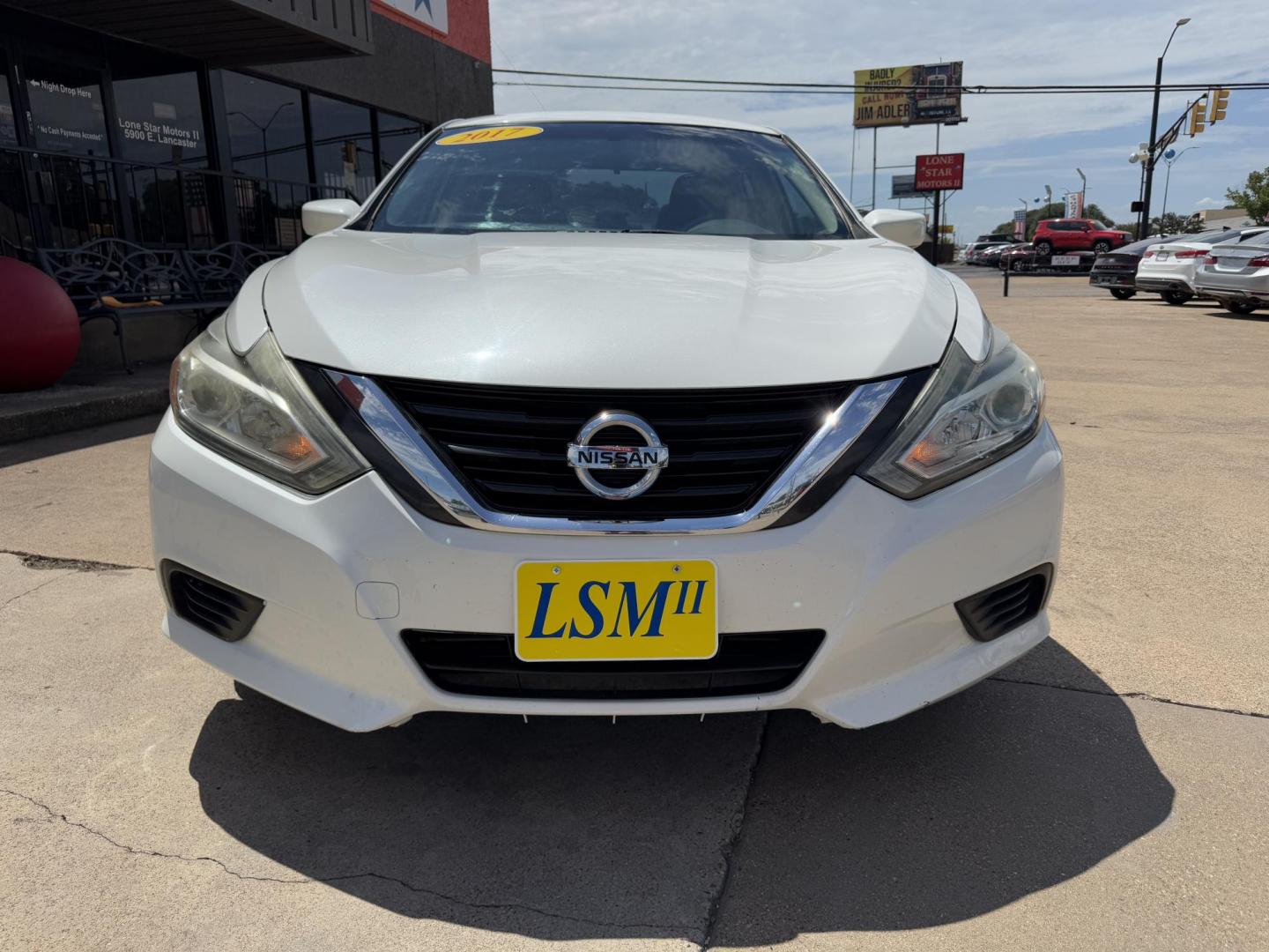 2017 WHITE /Gray NISSAN ALTIMA 2.5 S 4dr Sedan (1N4AL3AP2HN) with an 2.5L I4 engine, CVT transmission, located at 5900 E. Lancaster Ave., Fort Worth, TX, 76112, (817) 457-5456, 0.000000, 0.000000 - This is a 2017 Nissan Altima 2.5 S 4dr Sedan that is in excellent condition. There are no dents or scratches. The interior is clean with no rips or tears or stains. All power windows, door locks and seats. Ice cold AC for those hot Texas summer days. It is equipped with a CD player, AM/FM radio, AUX - Photo#1