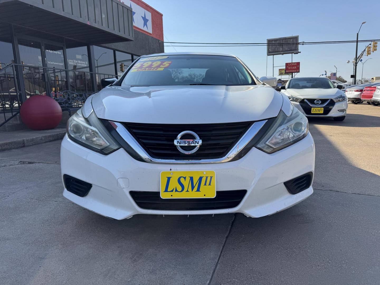 2017 WHITE /Gray NISSAN ALTIMA 2.5 S 4dr Sedan (1N4AL3AP2HN) with an 2.5L I4 engine, CVT transmission, located at 5900 E. Lancaster Ave., Fort Worth, TX, 76112, (817) 457-5456, 0.000000, 0.000000 - This is a 2017 Nissan Altima 2.5 S 4dr Sedan that is in excellent condition. There are no dents or scratches. The interior is clean with no rips or tears or stains. All power windows, door locks and seats. Ice cold AC for those hot Texas summer days. It is equipped with a CD player, AM/FM radio, AUX - Photo#1