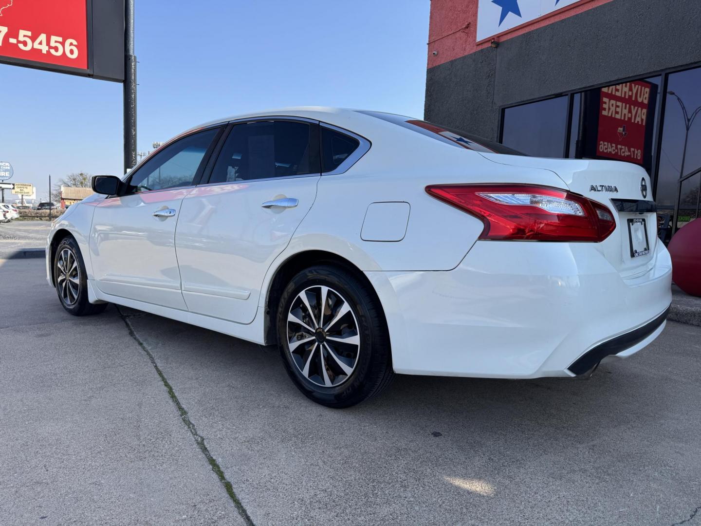 2017 WHITE /Gray NISSAN ALTIMA 2.5 S 4dr Sedan (1N4AL3AP2HN) with an 2.5L I4 engine, CVT transmission, located at 5900 E. Lancaster Ave., Fort Worth, TX, 76112, (817) 457-5456, 0.000000, 0.000000 - This is a 2017 Nissan Altima 2.5 S 4dr Sedan that is in excellent condition. There are no dents or scratches. The interior is clean with no rips or tears or stains. All power windows, door locks and seats. Ice cold AC for those hot Texas summer days. It is equipped with a CD player, AM/FM radio, AUX - Photo#6