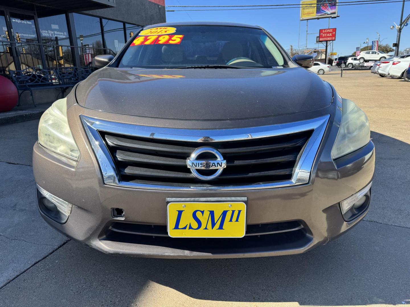 2015 BROWN /Beige NISSAN ALTIMA 2.5 SL 4dr Sedan (1N4AL3AP6FN) with an 2.5L I4 engine, CVT transmission, located at 5900 E. Lancaster Ave., Fort Worth, TX, 76112, (817) 457-5456, 0.000000, 0.000000 - This is a 2015 Nissan Altima 2.5 SL 4dr Sedan. There are no dents or scratches. All power windows, door locks and seats. Ice cold AC for those hot Texas summer days. It is equipped with a CD player, AM/FM radio, AUX port, Bluetooth connectivity and Sirius XM radio capability. It runs and drives like - Photo#2