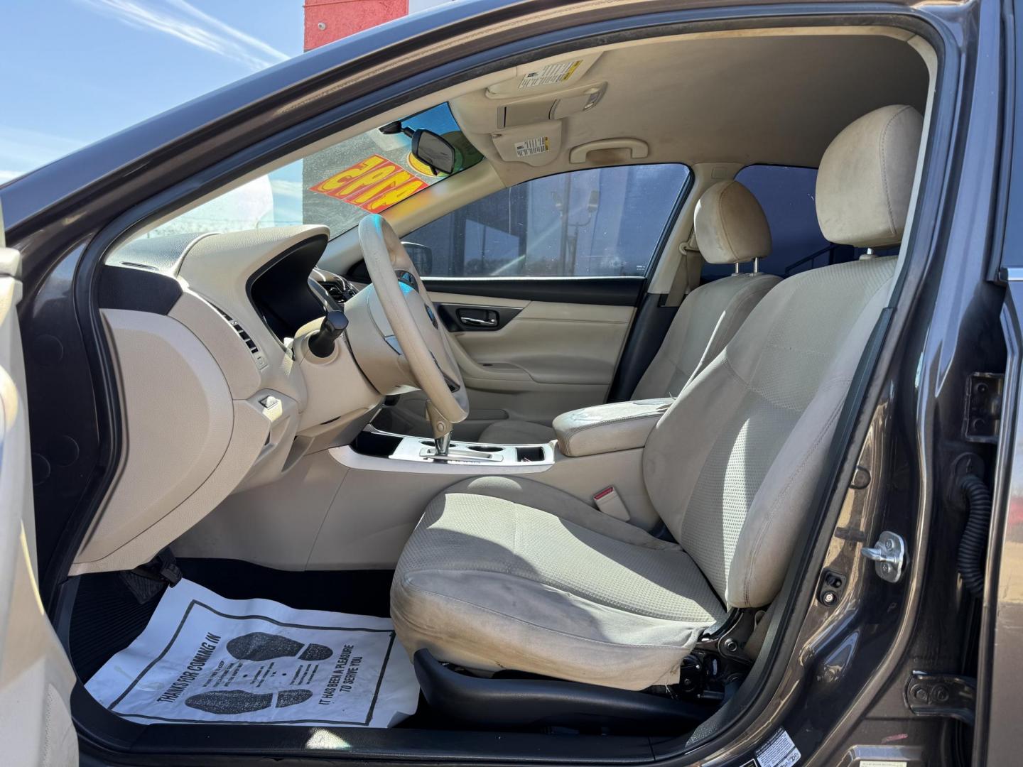 2015 BROWN /Beige NISSAN ALTIMA 2.5 SL 4dr Sedan (1N4AL3AP6FN) with an 2.5L I4 engine, CVT transmission, located at 5900 E. Lancaster Ave., Fort Worth, TX, 76112, (817) 457-5456, 0.000000, 0.000000 - This is a 2015 Nissan Altima 2.5 SL 4dr Sedan. There are no dents or scratches. All power windows, door locks and seats. Ice cold AC for those hot Texas summer days. It is equipped with a CD player, AM/FM radio, AUX port, Bluetooth connectivity and Sirius XM radio capability. It runs and drives like - Photo#9