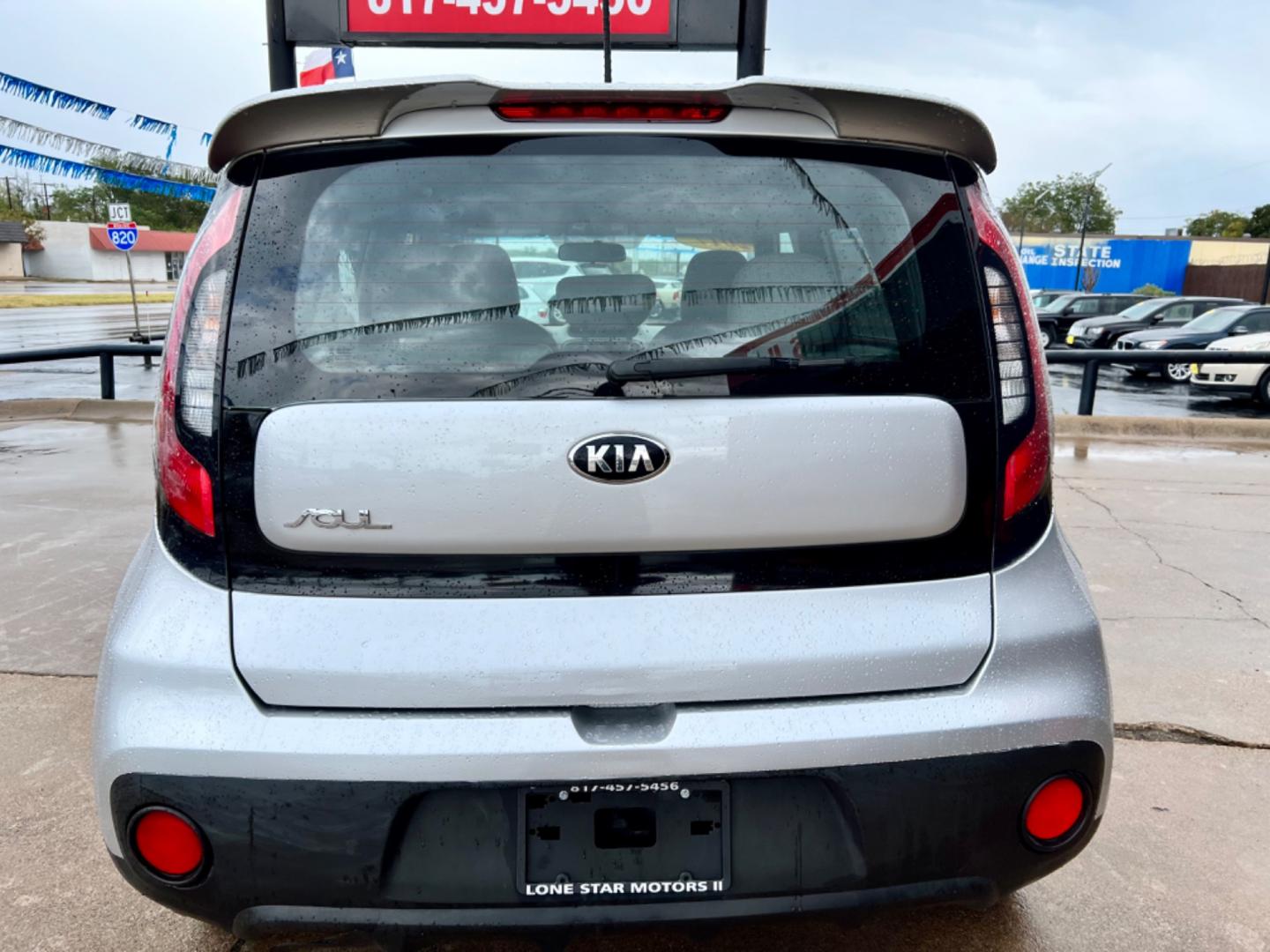 2017 SILVER /Gray KIA SOUL Base 4dr Crossover 6A (KNDJN2A24H7) with an 1.6L I4 engine, Automatic 6-Speed transmission, located at 5900 E. Lancaster Ave., Fort Worth, TX, 76112, (817) 457-5456, 0.000000, 0.000000 - This is a 2017 Kia Soul Base 4dr Crossover 6A that is in excellent condition. There are no dents or scratches. The interior is clean with no rips or tears or stains. All power windows, door locks and seats. Ice cold AC for those hot Texas summer days. It is equipped with a CD player, AM/FM radio, AU - Photo#3