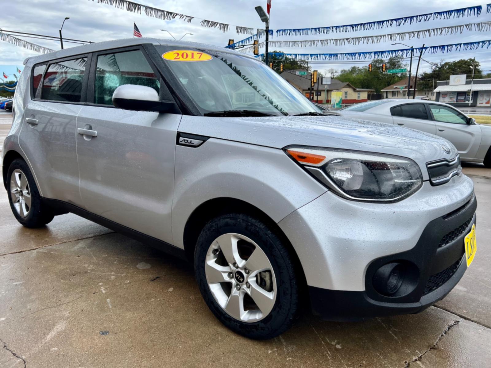 2017 SILVER /Gray KIA SOUL Base 4dr Crossover 6A (KNDJN2A24H7) with an 1.6L I4 engine, Automatic 6-Speed transmission, located at 5900 E. Lancaster Ave., Fort Worth, TX, 76112, (817) 457-5456, 0.000000, 0.000000 - This is a 2017 Kia Soul Base 4dr Crossover 6A that is in excellent condition. There are no dents or scratches. The interior is clean with no rips or tears or stains. All power windows, door locks and seats. Ice cold AC for those hot Texas summer days. It is equipped with a CD player, AM/FM radio, AU - Photo #7