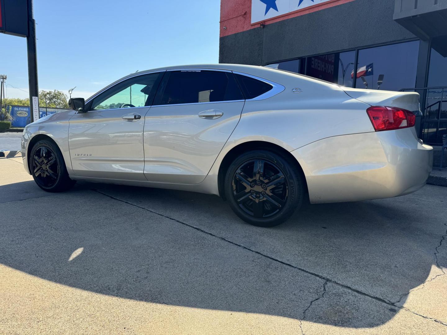 2015 GOLD /Gray CHEVROLET IMPALA LS Fleet 4dr Sedan (2G11X5SL7F9) with an 2.5L I4 engine, Automatic 6-Speed transmission, located at 5900 E. Lancaster Ave., Fort Worth, TX, 76112, (817) 457-5456, 0.000000, 0.000000 - This is a 2015 Chevrolet Impala LS Fleet 4dr Sedan that is in excellent condition. There are no dents or scratches. The interior is clean with no rips or tears or stains. All power windows, door locks and seats. Ice cold AC for those hot Texas summer days. It is equipped with a CD player, AM/FM radi - Photo#7