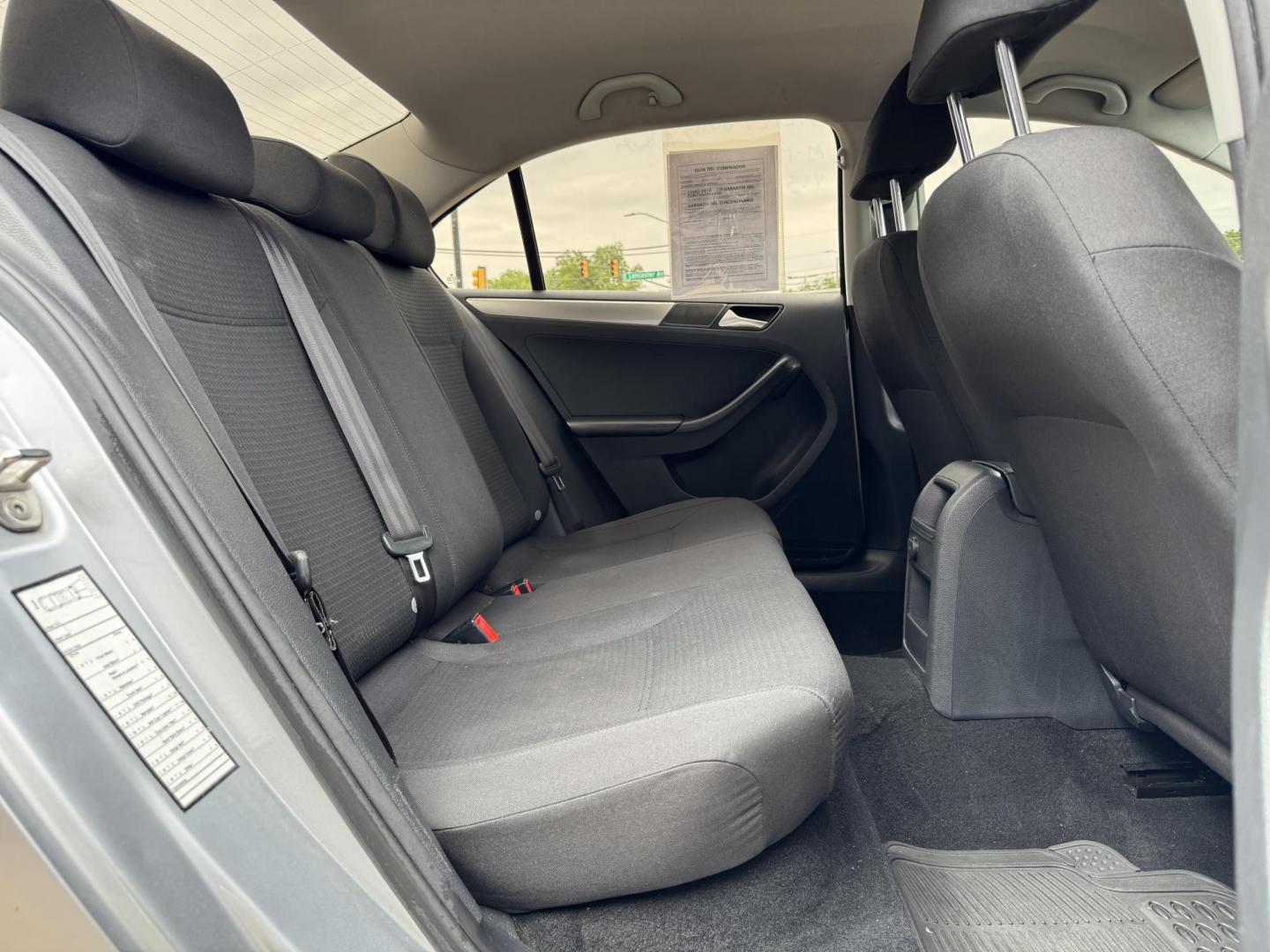 2016 SILVER /Gray VOLKSWAGEN JETTA 1.4T SE 4dr Sedan 6A (3VWD67AJ7GM) with an 1.4L I4 Turbocharger engine, Automatic 6-Speed transmission, located at 5900 E. Lancaster Ave., Fort Worth, TX, 76112, (817) 457-5456, 0.000000, 0.000000 - CASH CAR ON SALE FOR $4995 CALL OR TEXT Byron at 817-966-5010 CALL OR TEXT Marco at 682-558-2178 se habla espanol! - Photo#14