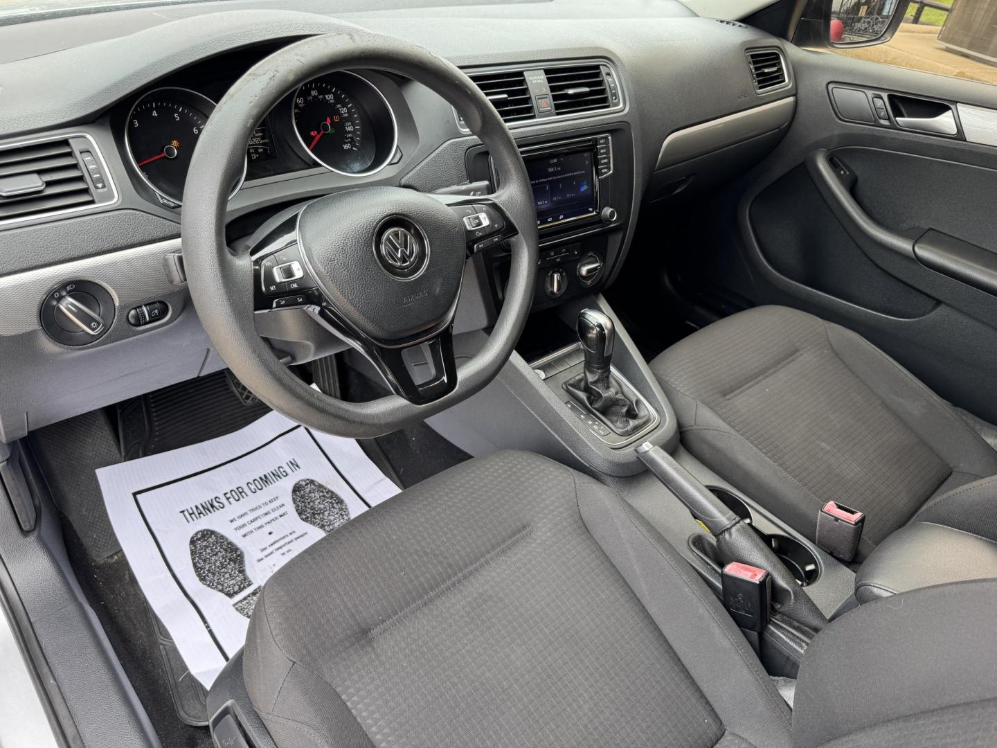 2016 SILVER /Gray VOLKSWAGEN JETTA 1.4T SE 4dr Sedan 6A (3VWD67AJ7GM) with an 1.4L I4 Turbocharger engine, Automatic 6-Speed transmission, located at 5900 E. Lancaster Ave., Fort Worth, TX, 76112, (817) 457-5456, 0.000000, 0.000000 - CASH CAR ON SALE FOR $4995 CALL OR TEXT Byron at 817-966-5010 CALL OR TEXT Marco at 682-558-2178 se habla espanol! - Photo#9