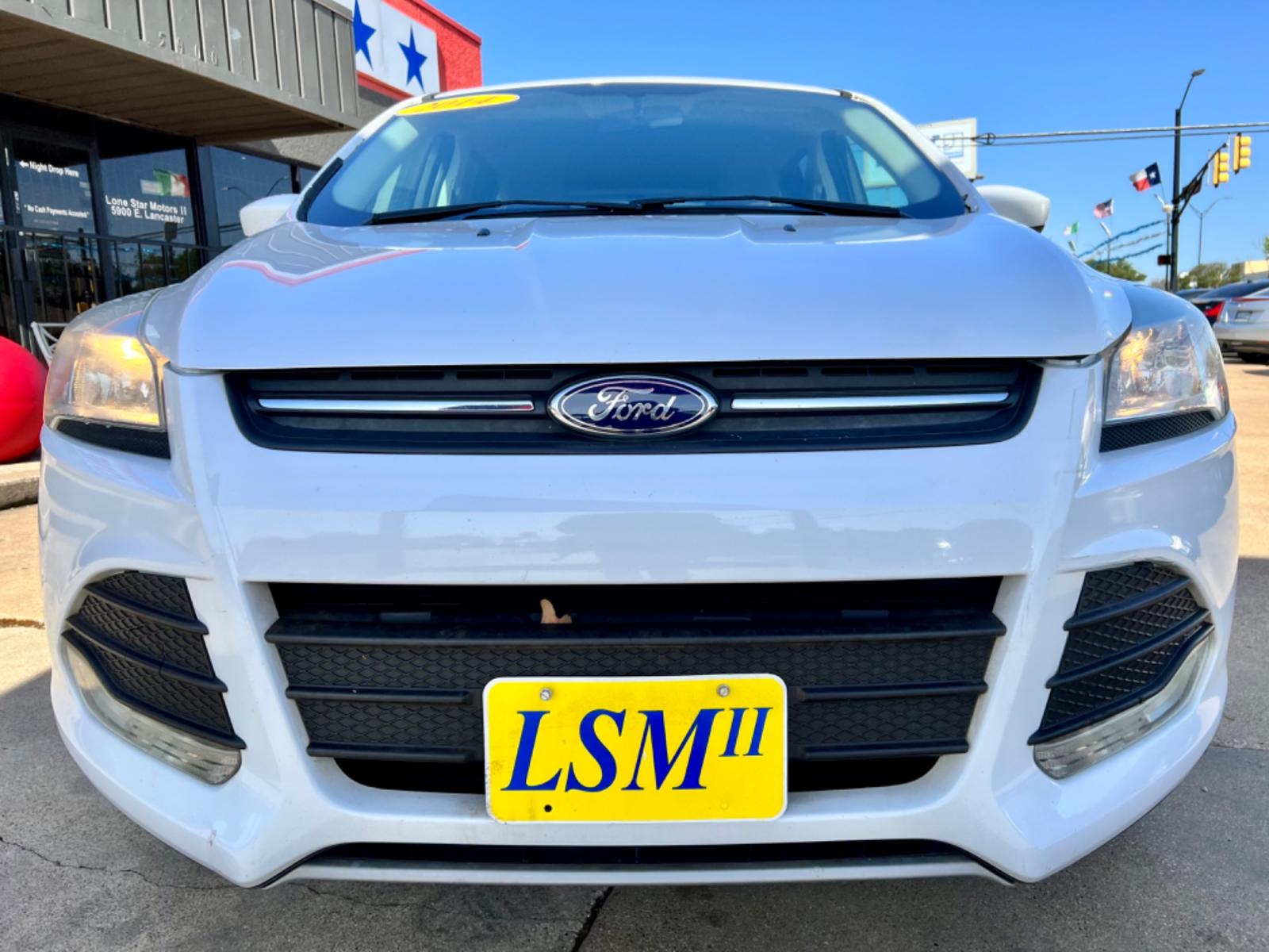 2014 WHITE FORD ESCAPE (1FMCU9GX7EU) , located at 5900 E. Lancaster Ave., Fort Worth, TX, 76112, (817) 457-5456, 0.000000, 0.000000 - This is a 2014 FORD ESCAPE SPORT UTILITY 4-DR that is in excellent condition. There are no dents or scratches. The interior is clean with no rips or tears or stains. All power windows, door locks and seats. Ice cold AC for those hot Texas summer days. It is equipped with a CD player, AM/FM radio, AU - Photo #1