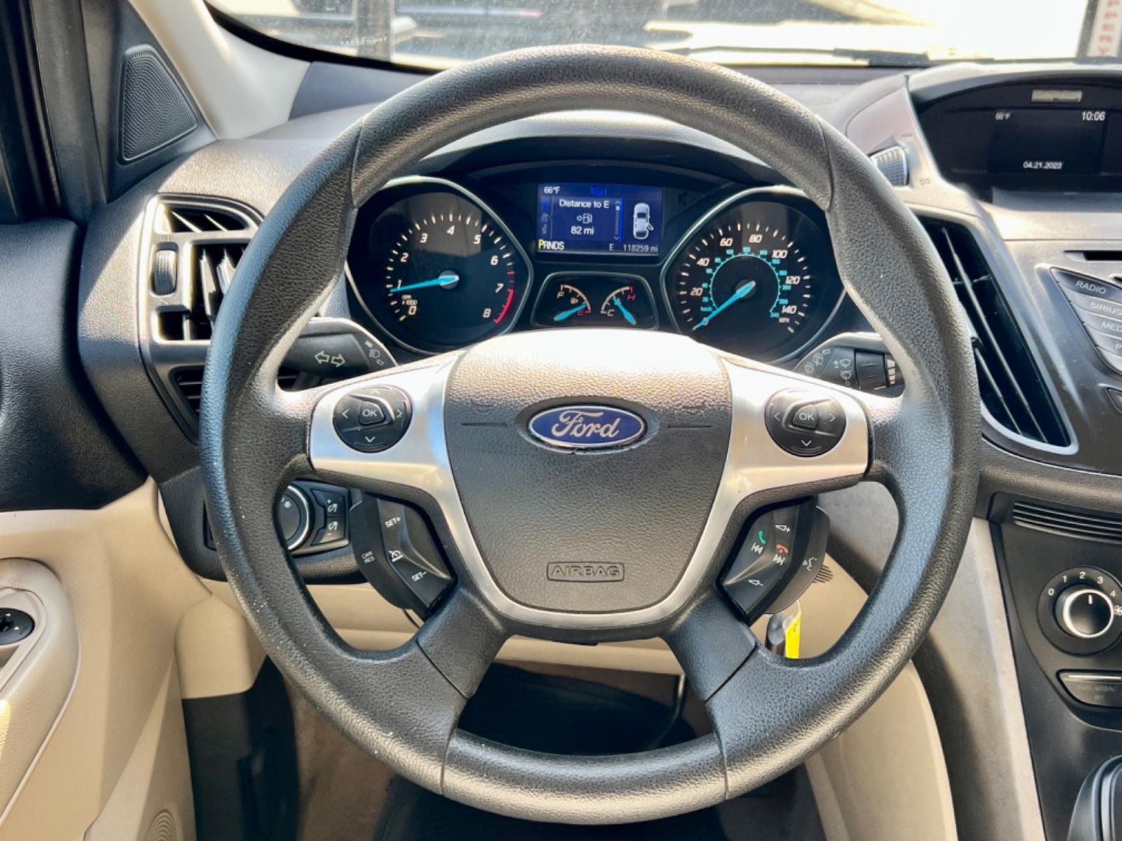 2014 WHITE FORD ESCAPE (1FMCU9GX7EU) , located at 5900 E. Lancaster Ave., Fort Worth, TX, 76112, (817) 457-5456, 0.000000, 0.000000 - This is a 2014 FORD ESCAPE SPORT UTILITY 4-DR that is in excellent condition. There are no dents or scratches. The interior is clean with no rips or tears or stains. All power windows, door locks and seats. Ice cold AC for those hot Texas summer days. It is equipped with a CD player, AM/FM radio, AU - Photo #20