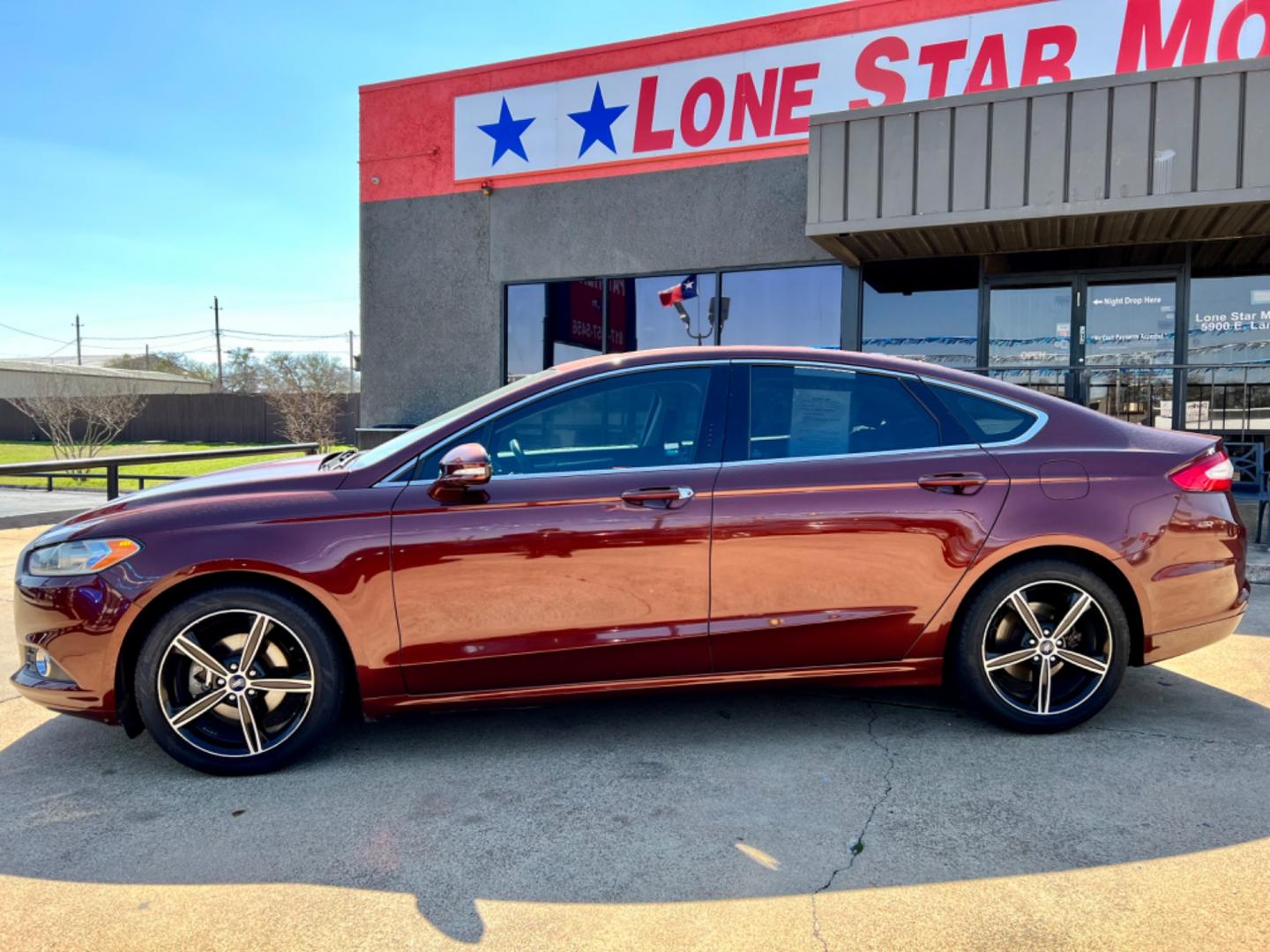 2015 BROWN FORD FUSION (3FA6P0HD6FR) , located at 5900 E. Lancaster Ave., Fort Worth, TX, 76112, (817) 457-5456, 0.000000, 0.000000 - Photo#2